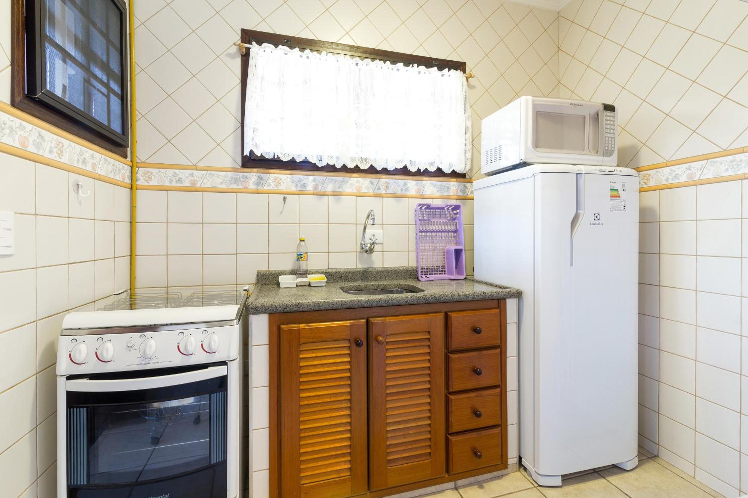 One-Bedroom Apartment photo 2