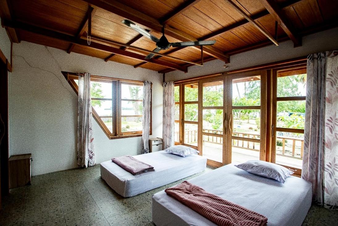 Bungalow with Sea View photo 2
