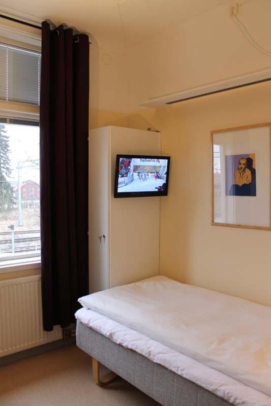 Single Room with Shared Bathroom photo 1