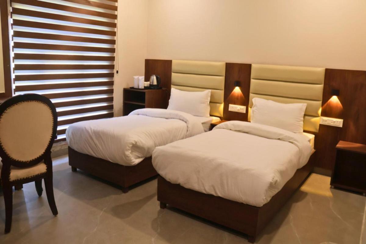 Deluxe Twin Room
