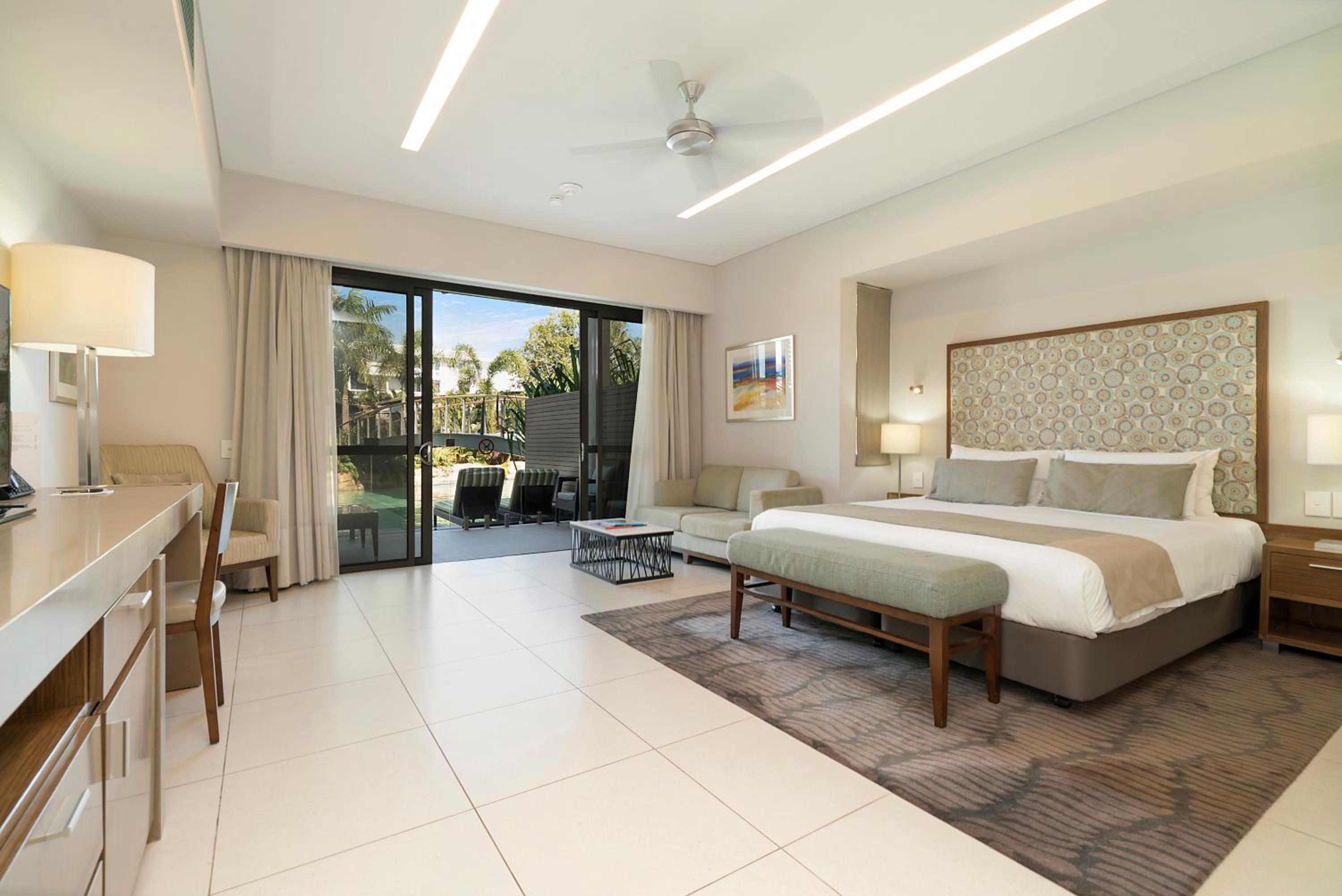 Resort Superior Lagoon King Room - Photo 5