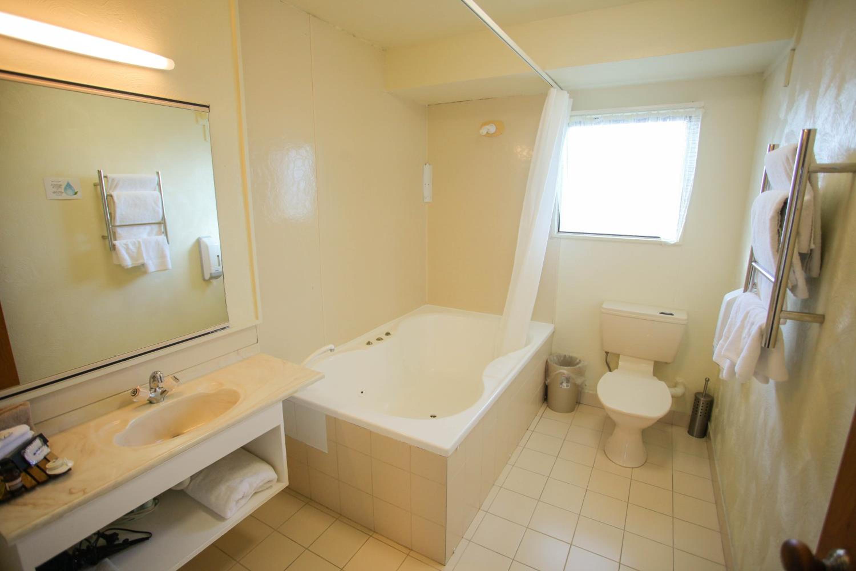 Superior Double with Spa Bath - Photo 4