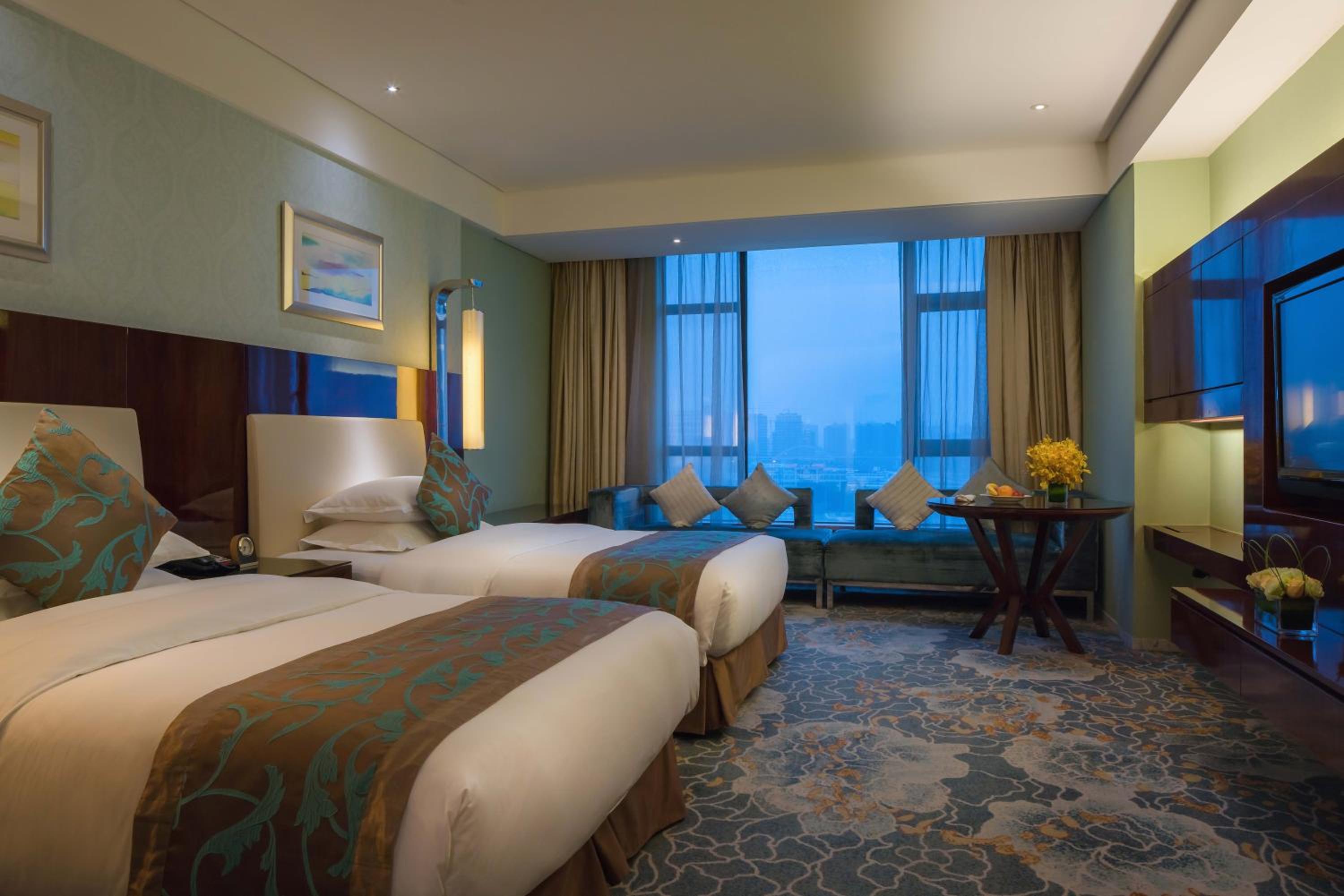 Business Twin Room photo 2
