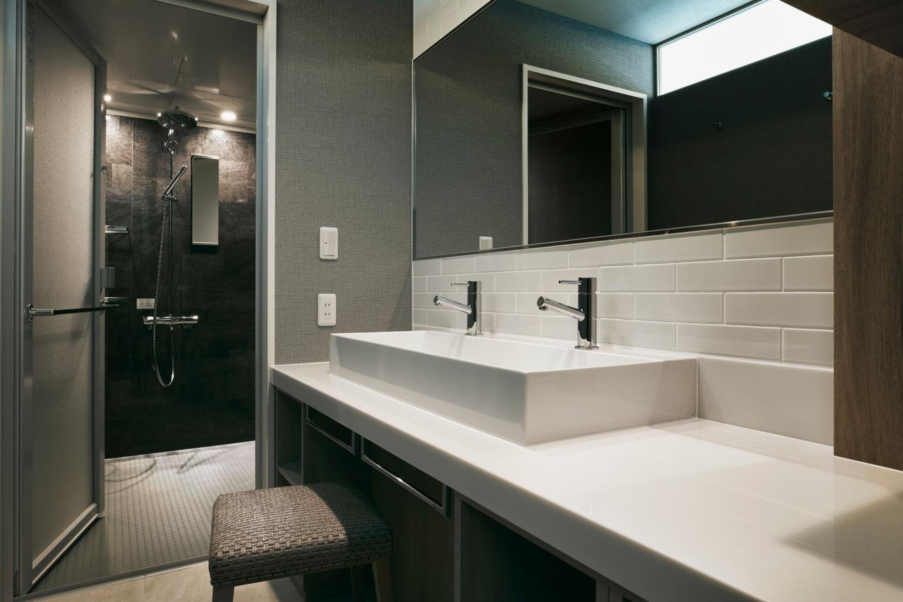 Premium Deluxe Tower view Twin Room - Non-Smoking photo 1