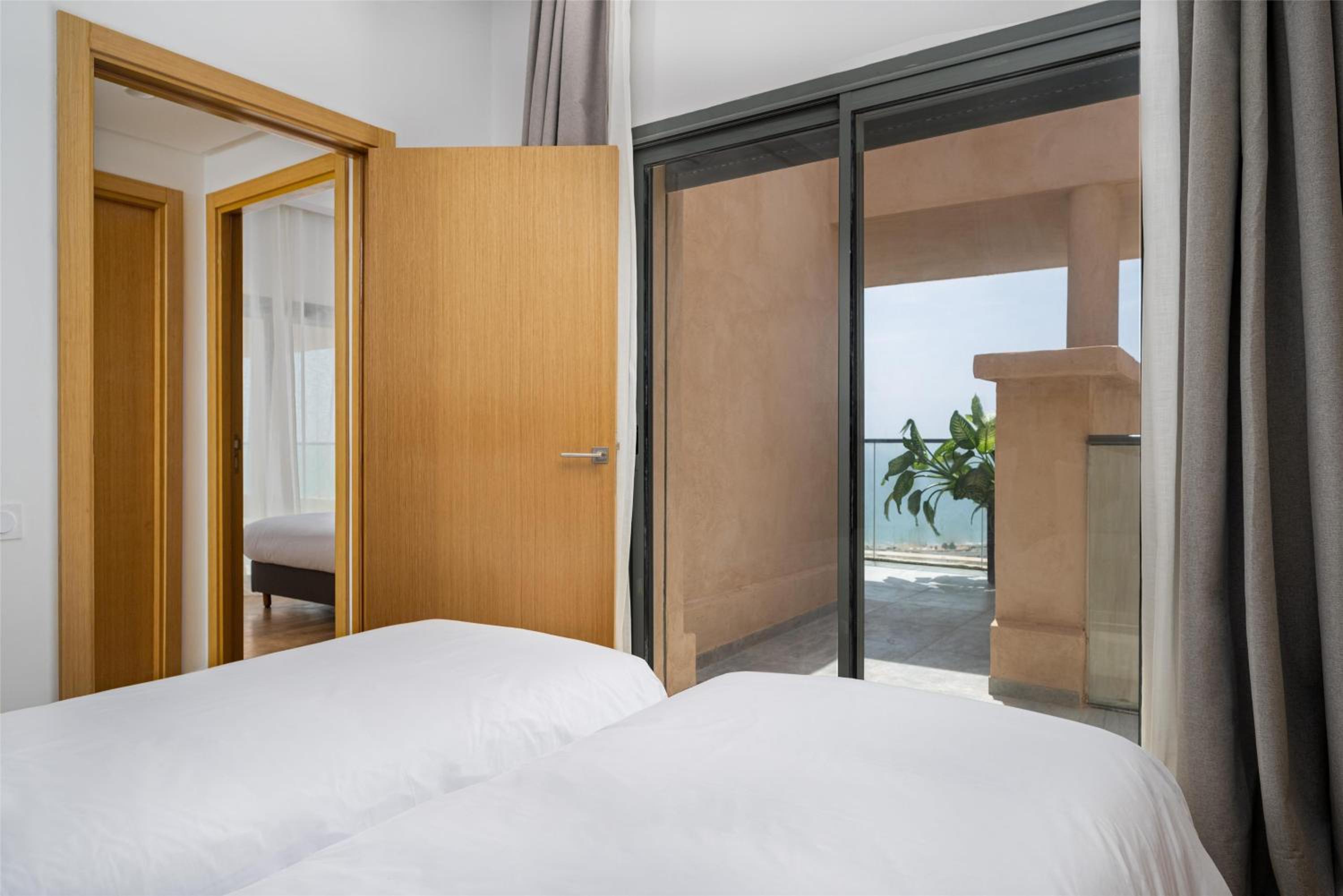 Two Bedroom Apartment - Panoramic Ocean View