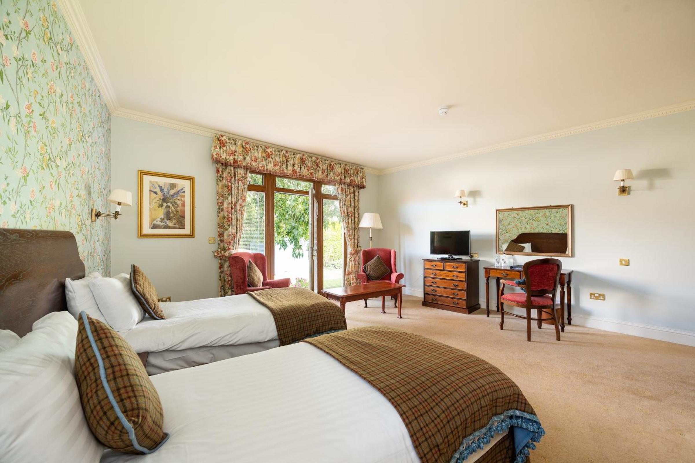 Superior King Room