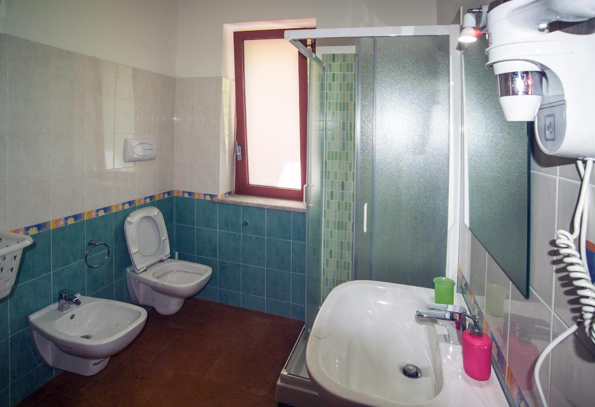 Two-Bedroom Apartment with Balcony photo 3