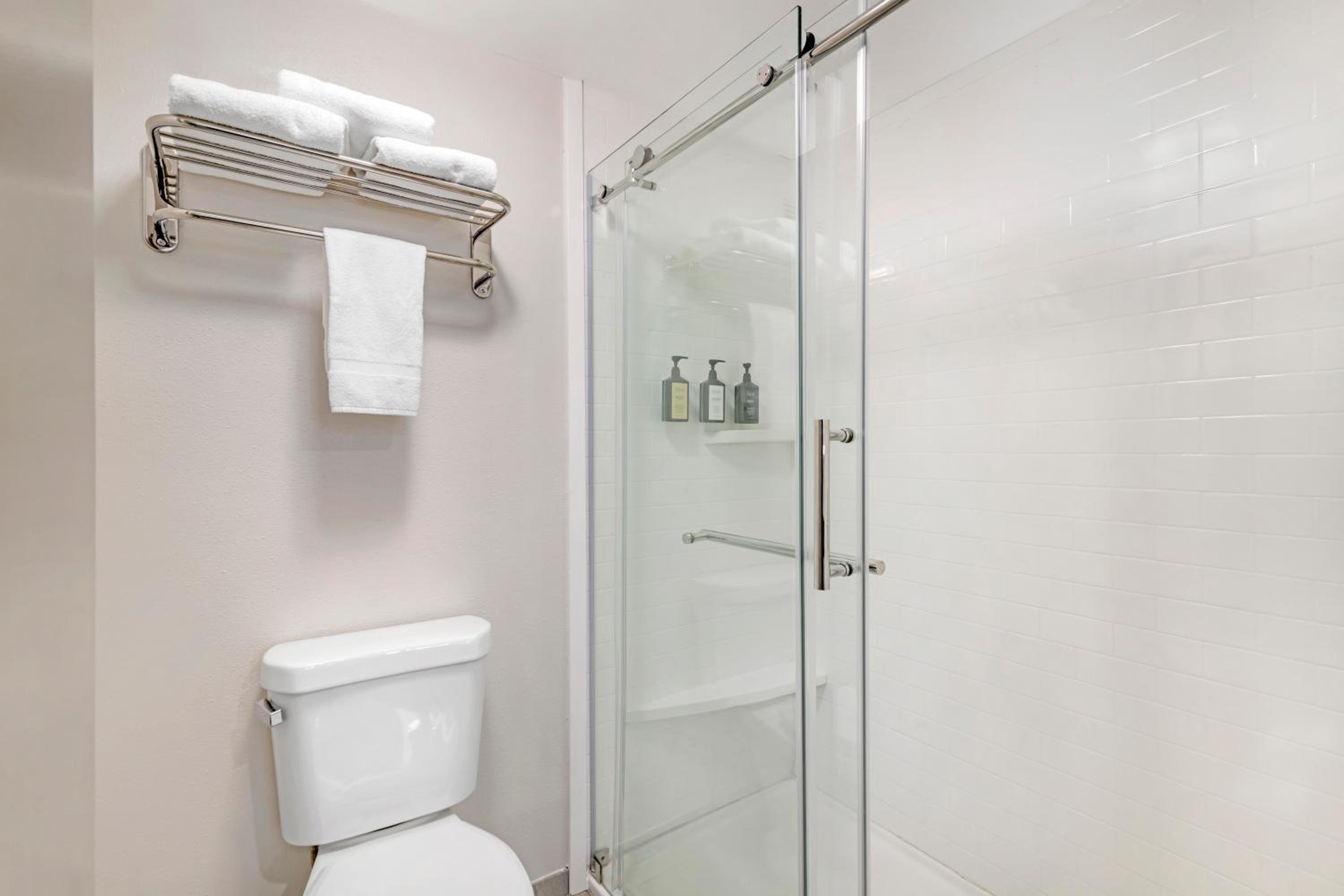 2 Double Beds - Pet Friendly