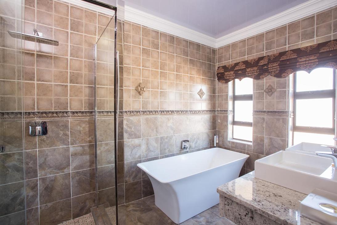 Executive Suite photo 2