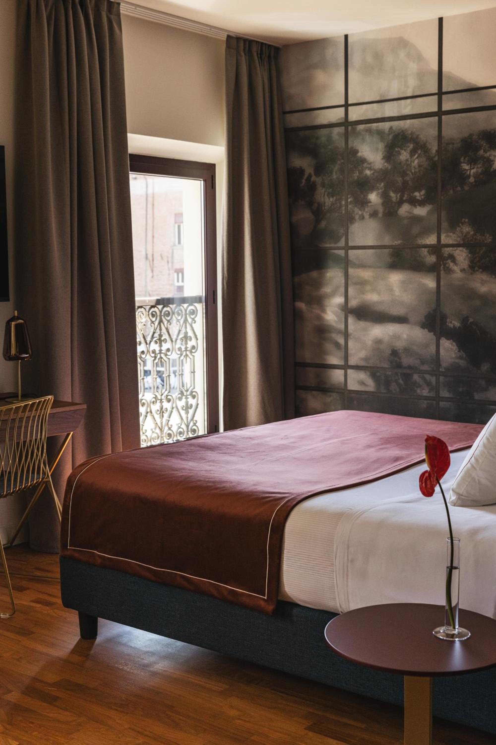 Deluxe Room - Photo 1