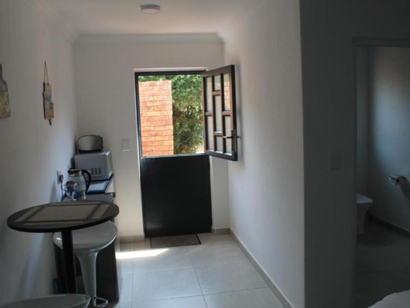 Studio with Terrace photo 2