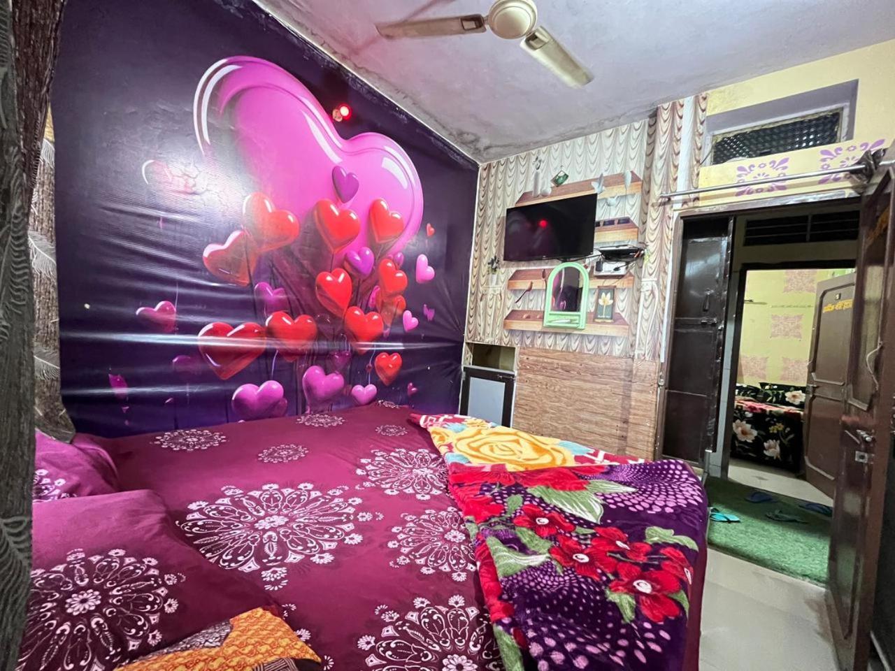 Economy Triple Room with Shared Bathroom photo 2