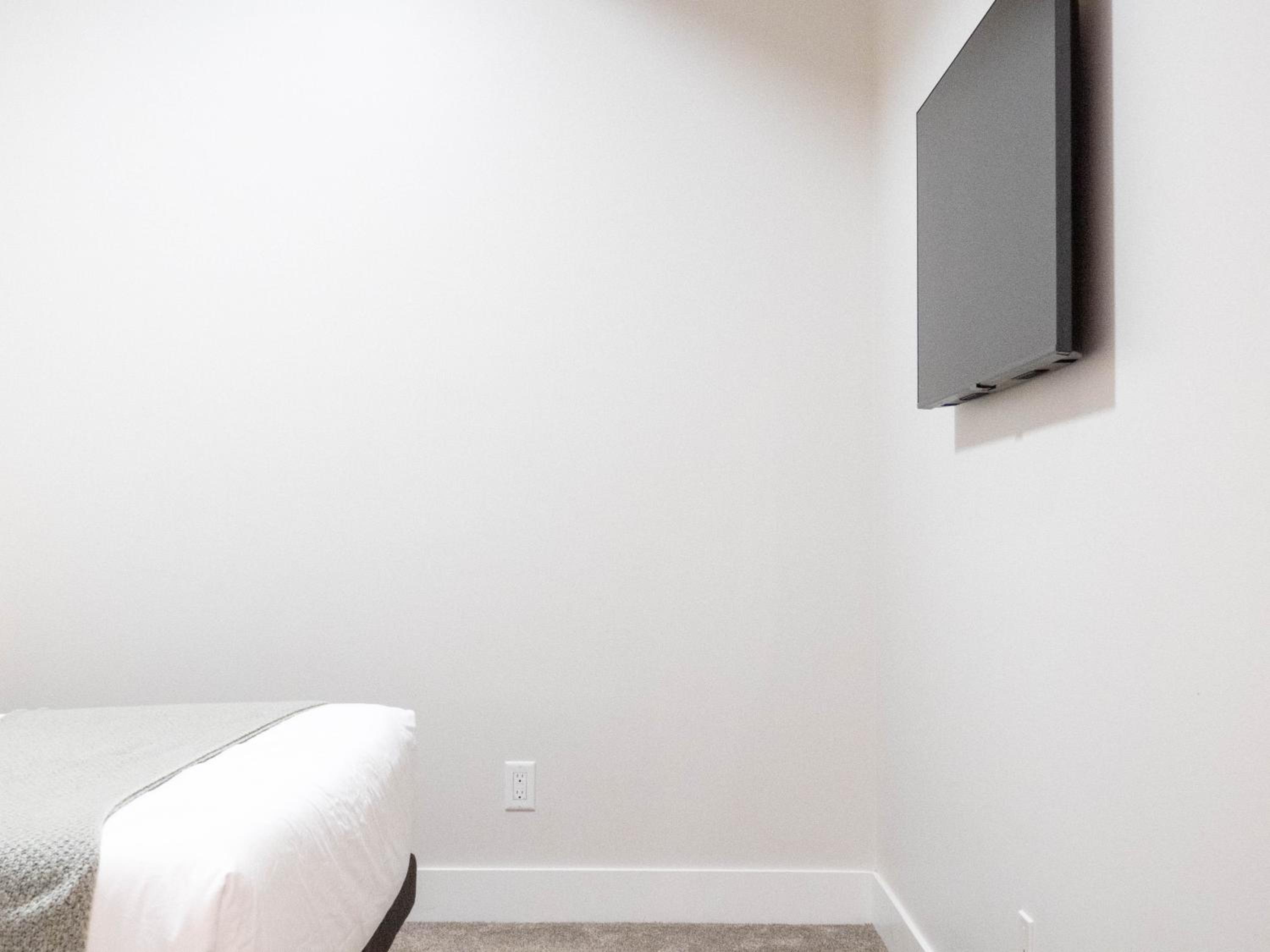 Three-Bedroom Suite photo 3
