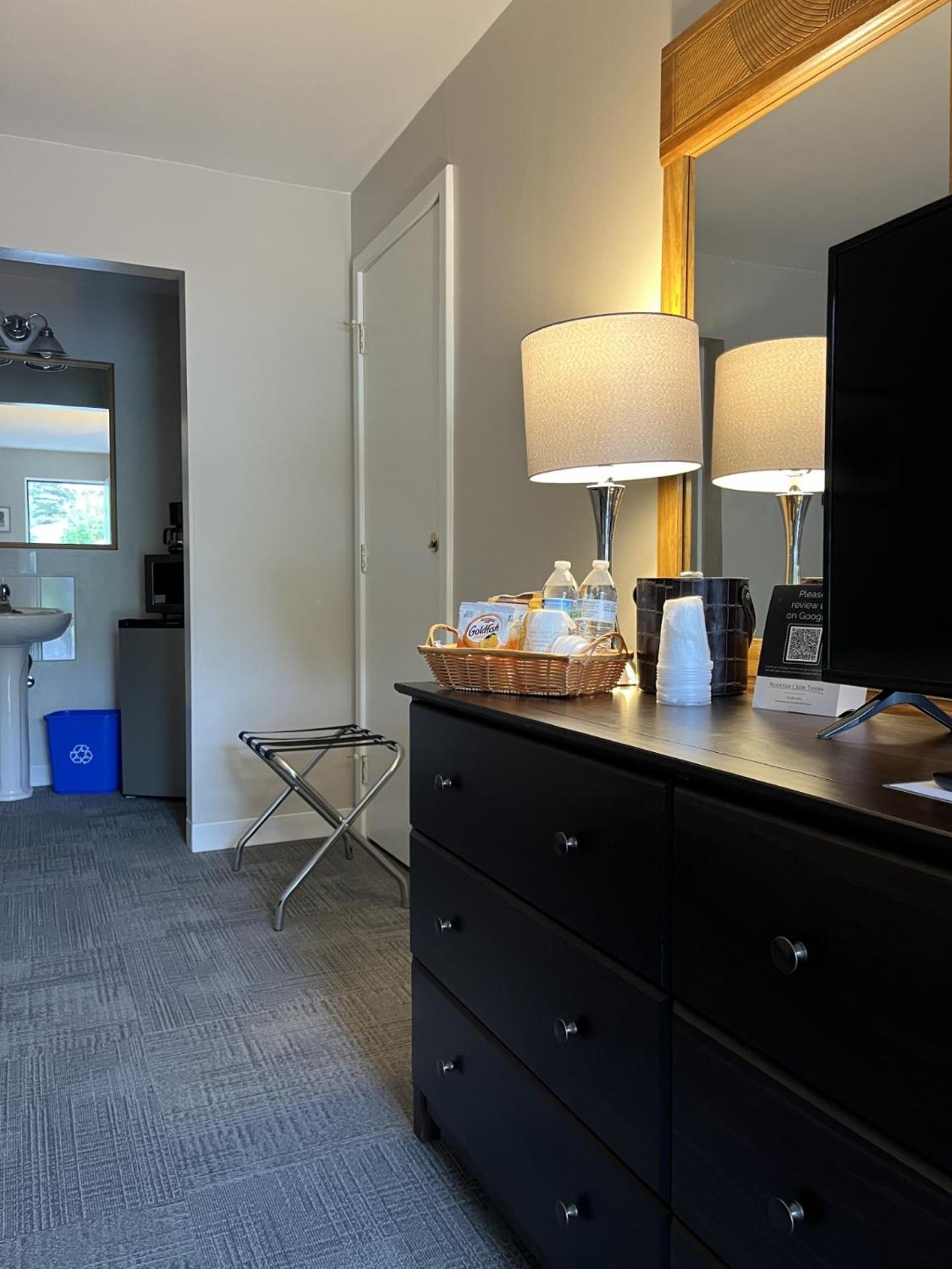 Queen Room - Photo 2
