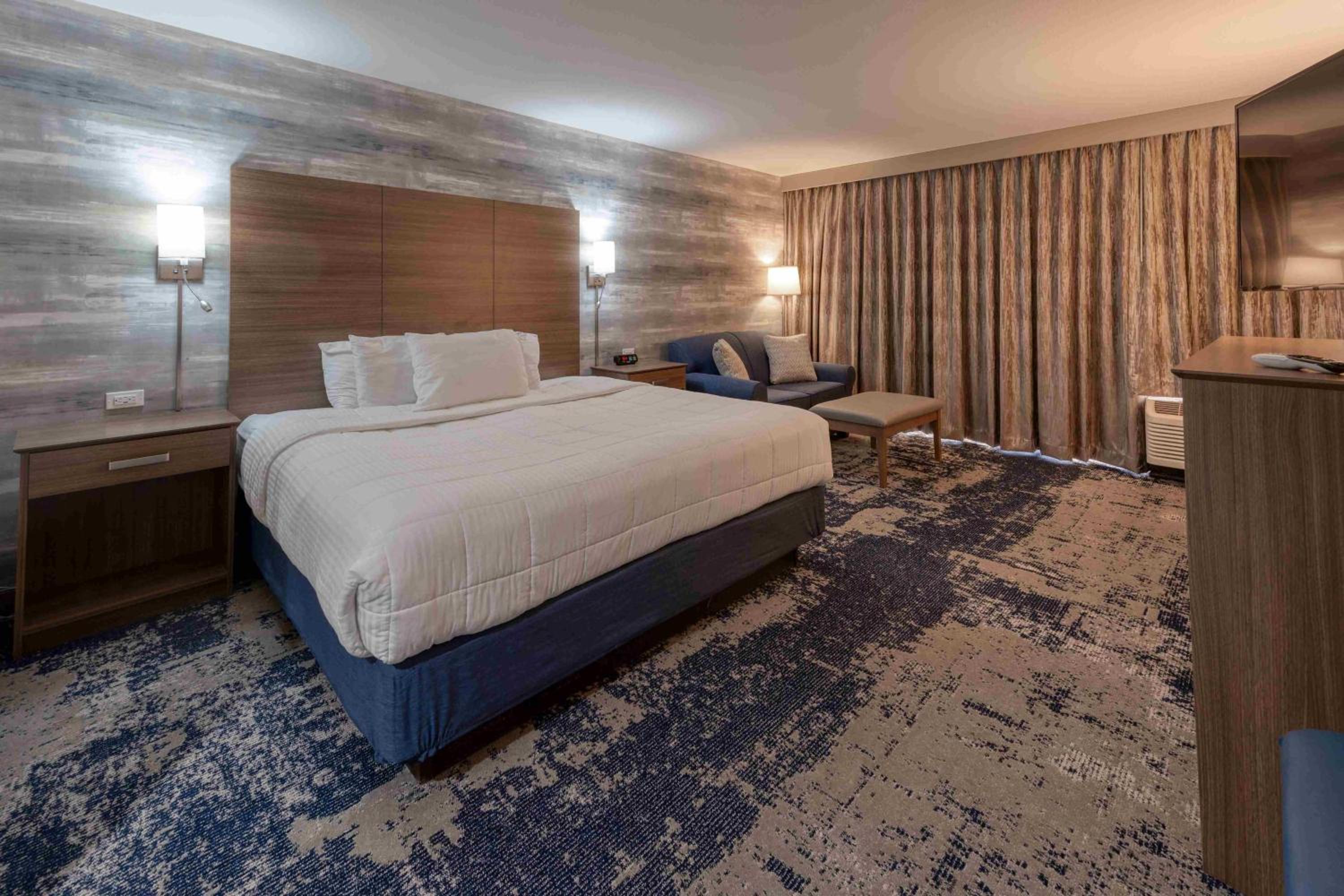 King Room - Disability Access photo 3
