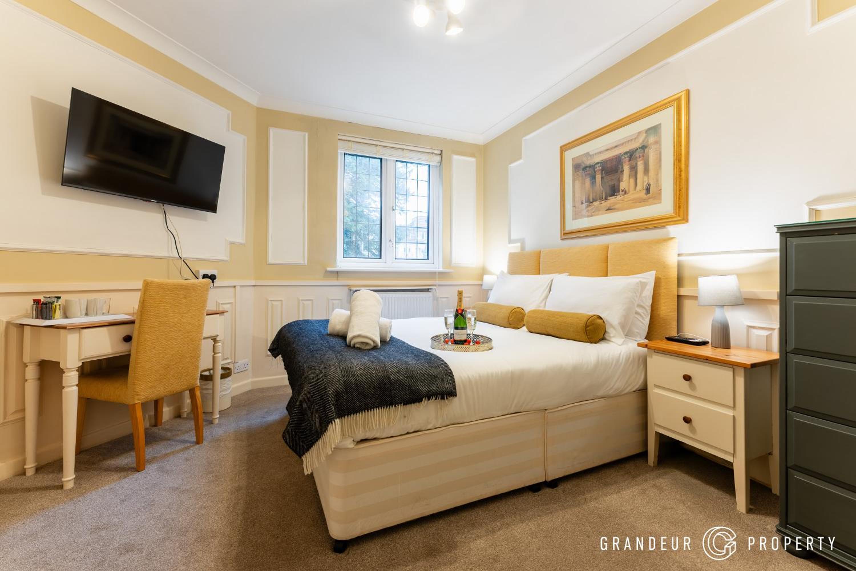Standard King Room