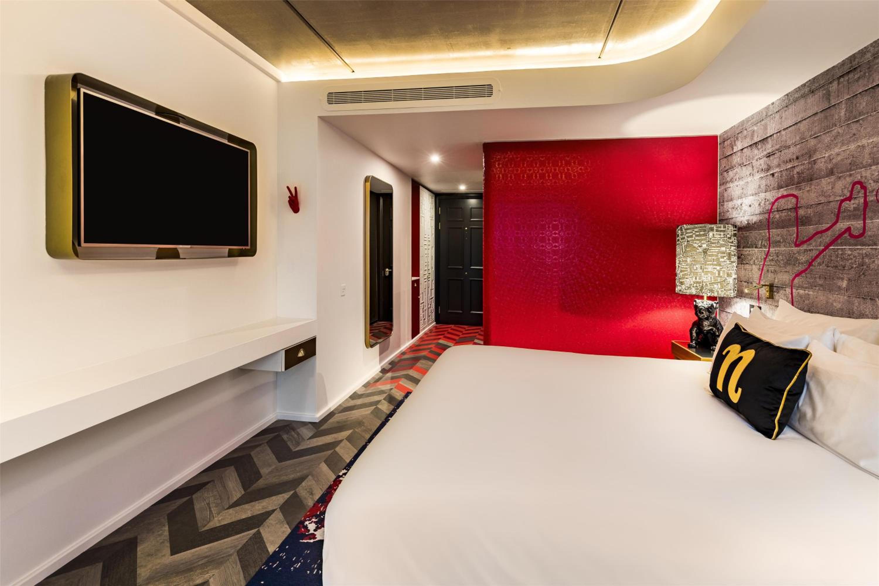 Nhow Deluxe Room with Extra Bed