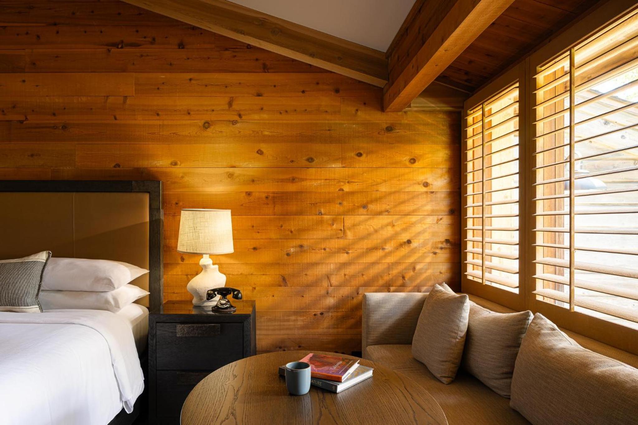 King Room with Fireplace and Roll-in Shower