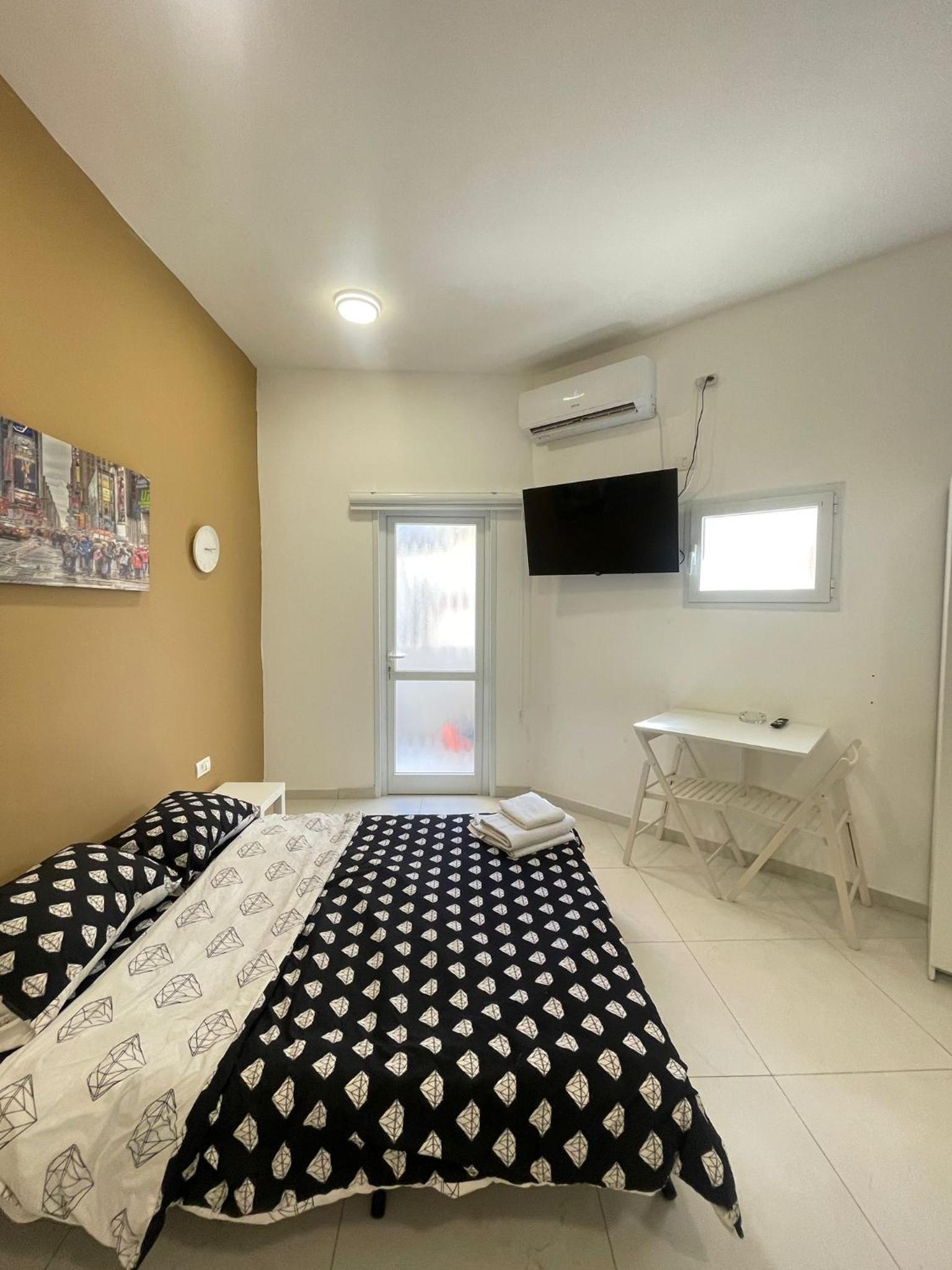 Apartment with Terrace photo 3