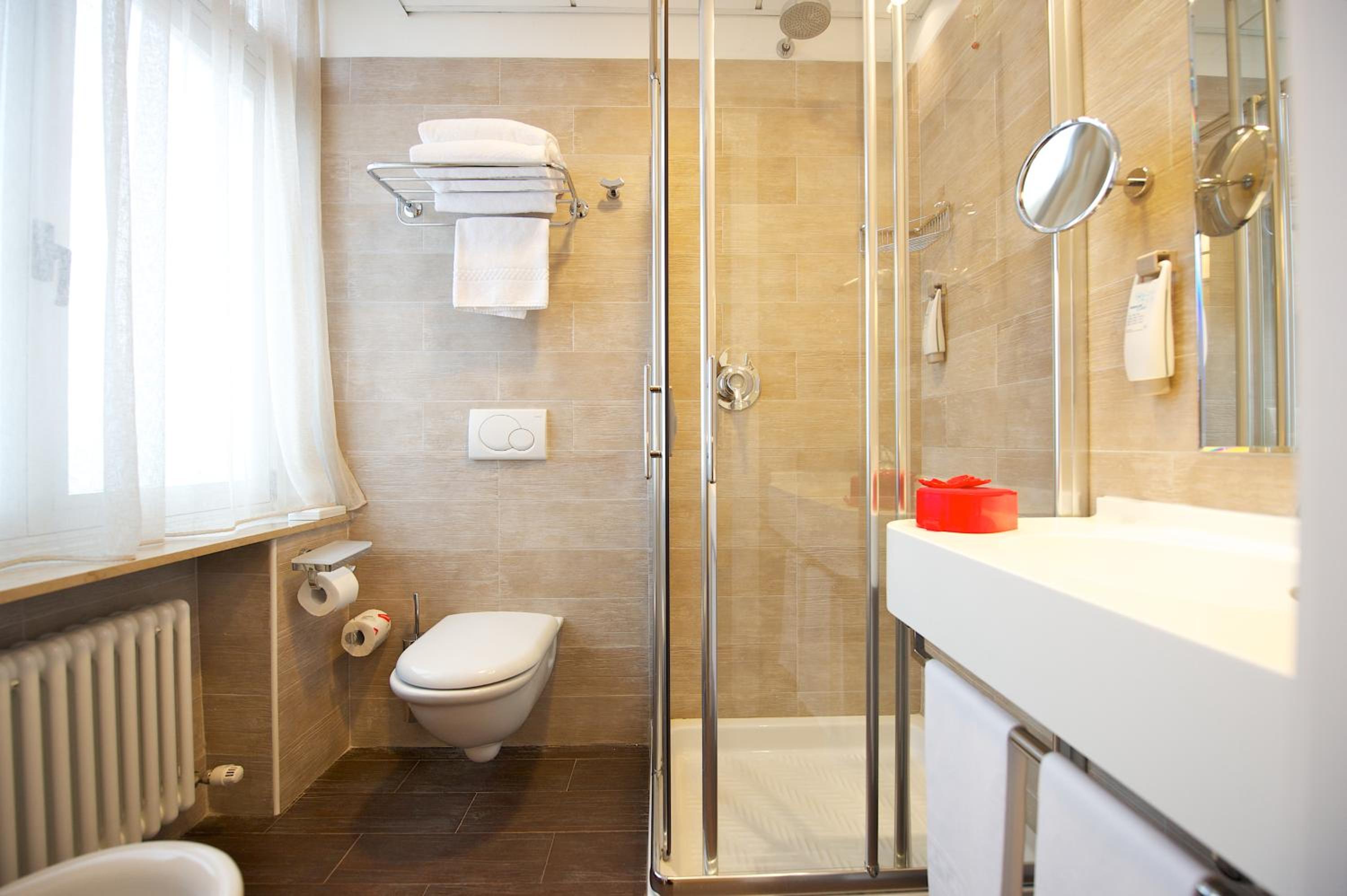 Standard Double Room - Photo 16