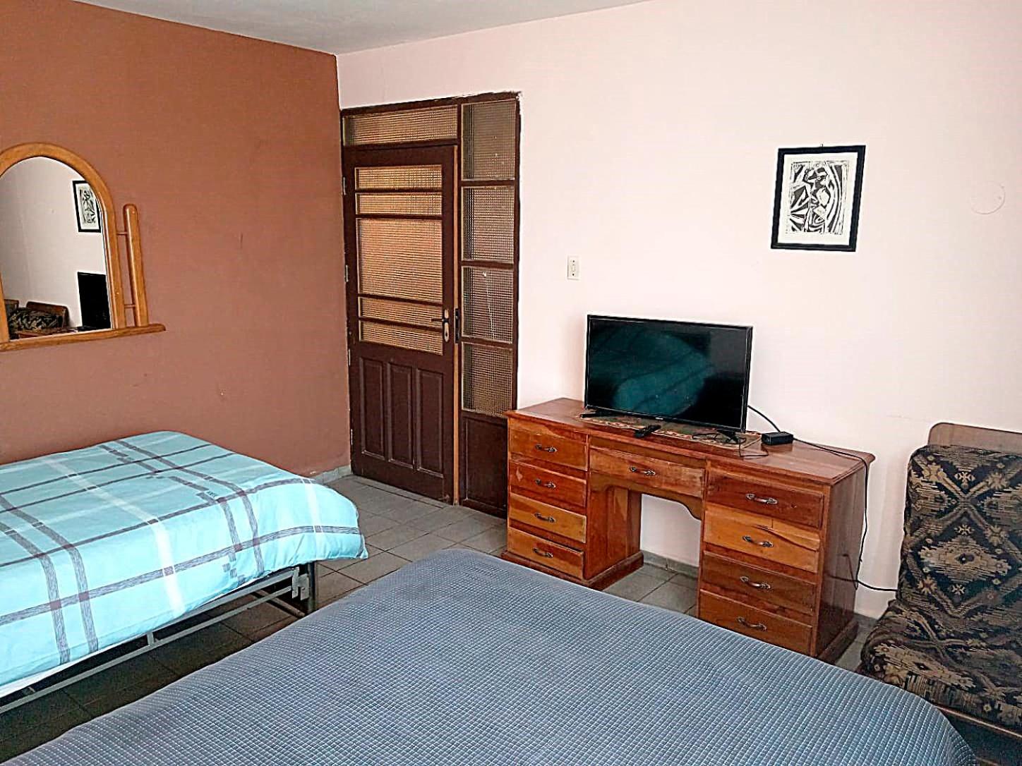 Triple Room with Private Bathroom photo 2