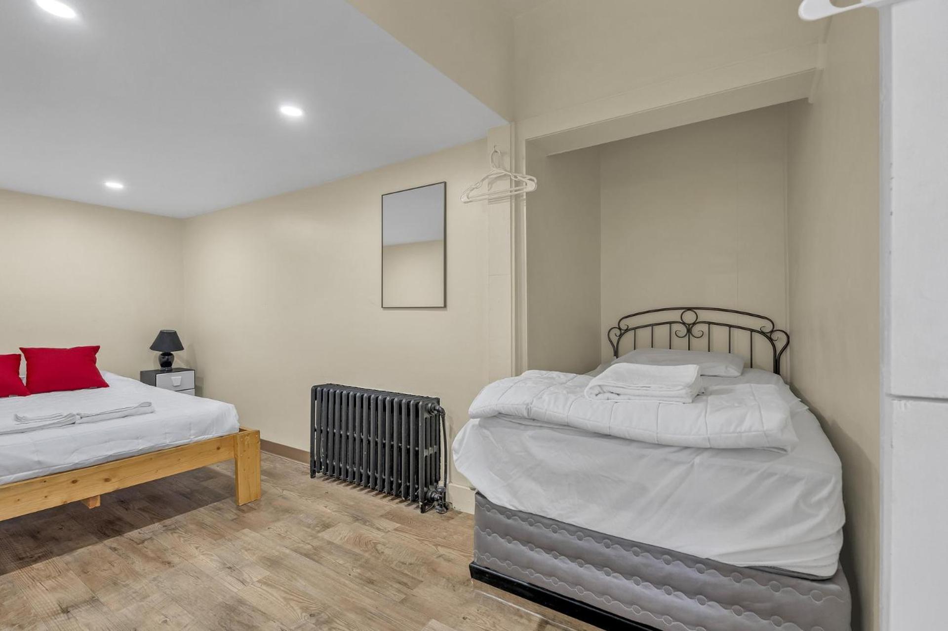 Triple Room with Shared Bathroom photo 2