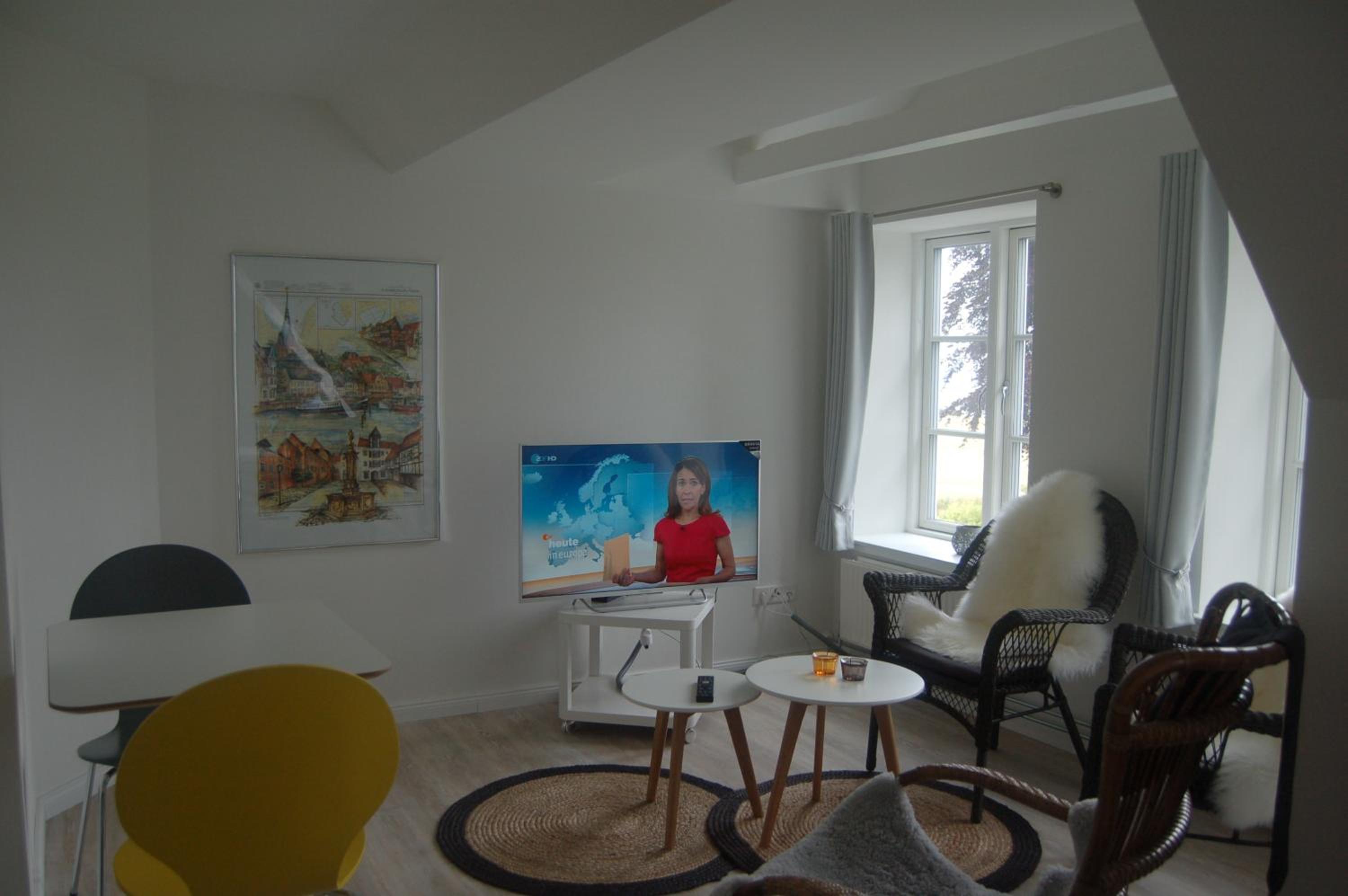 Studio Apartment with Sea View photo 2