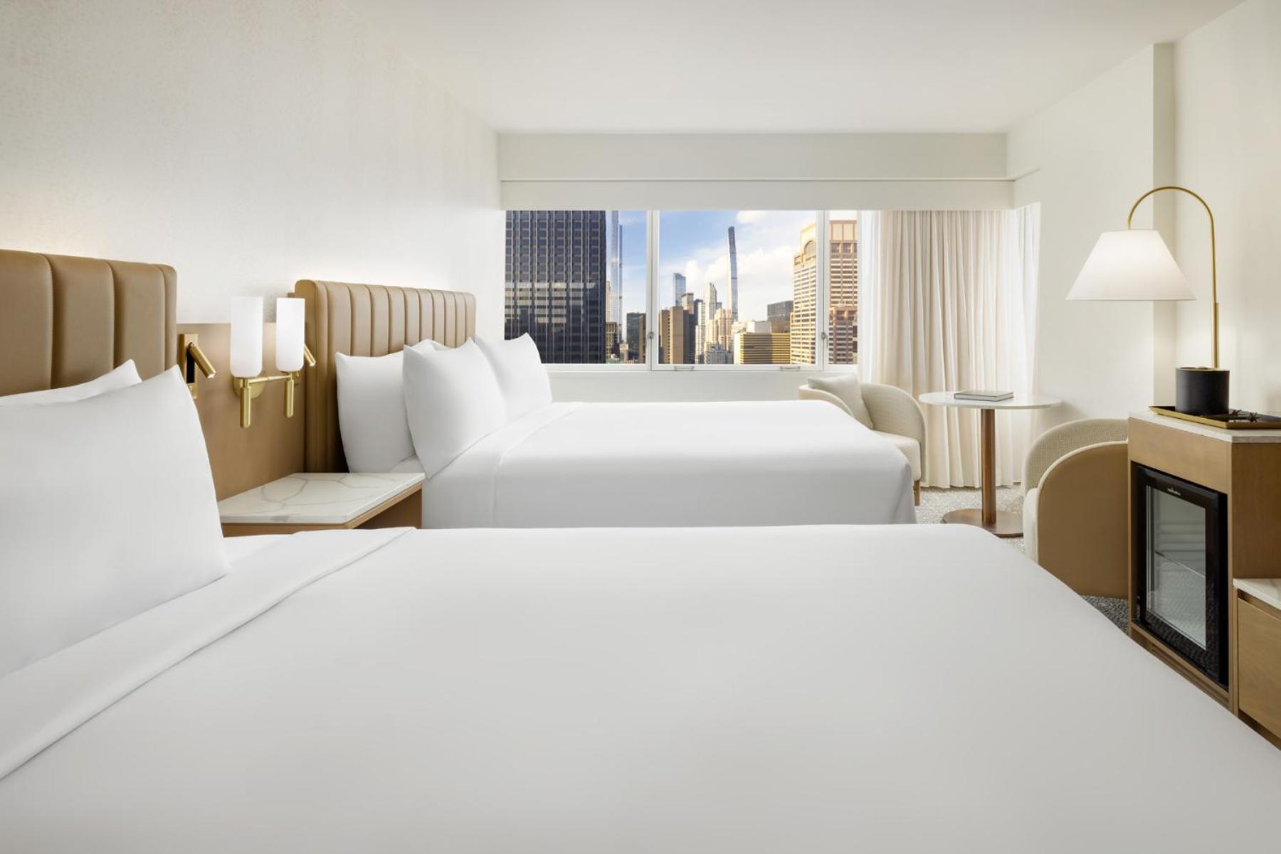 Queen Room with Two Queen Beds and City View photo 1