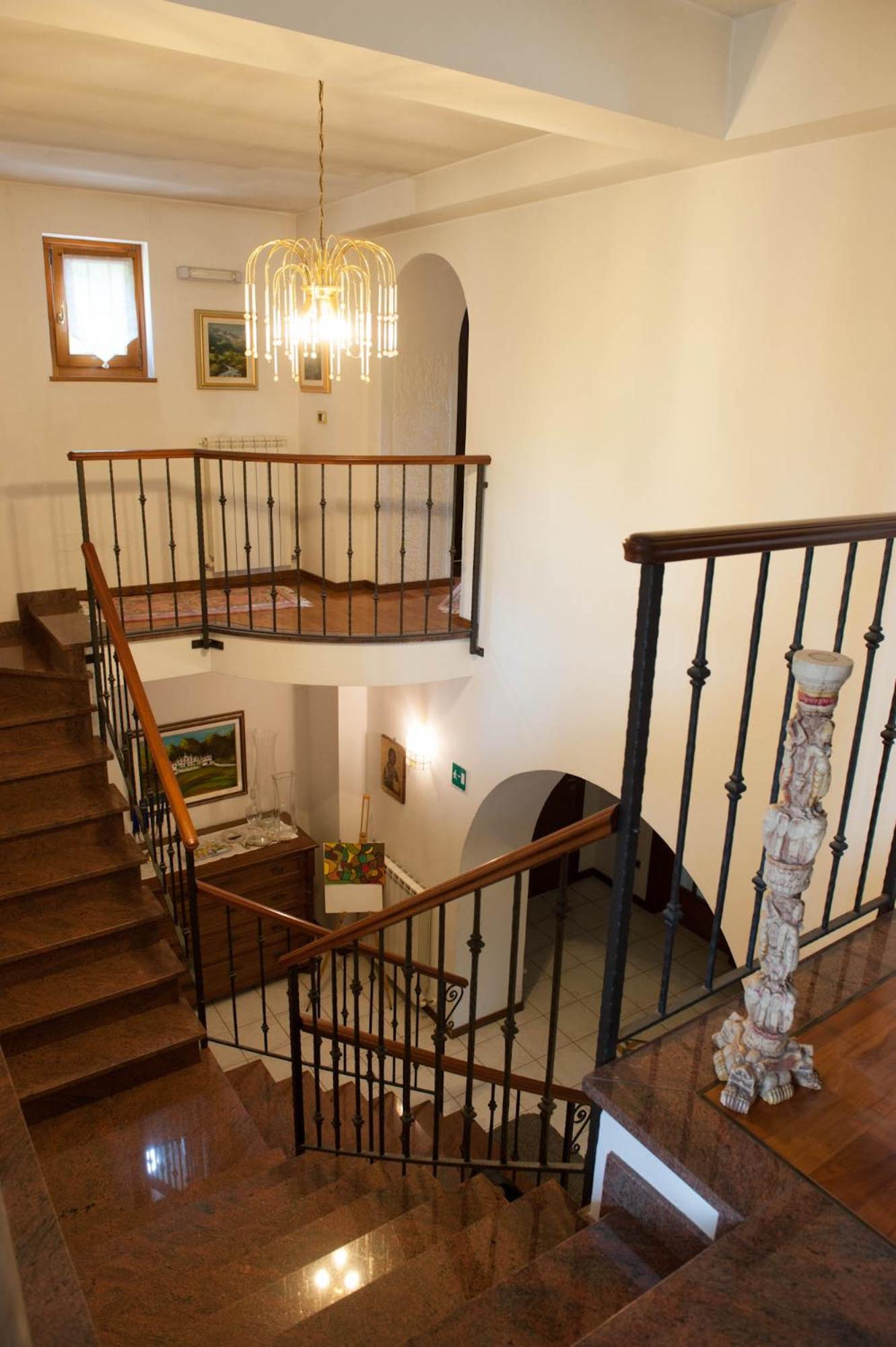 Double Room - Photo 11