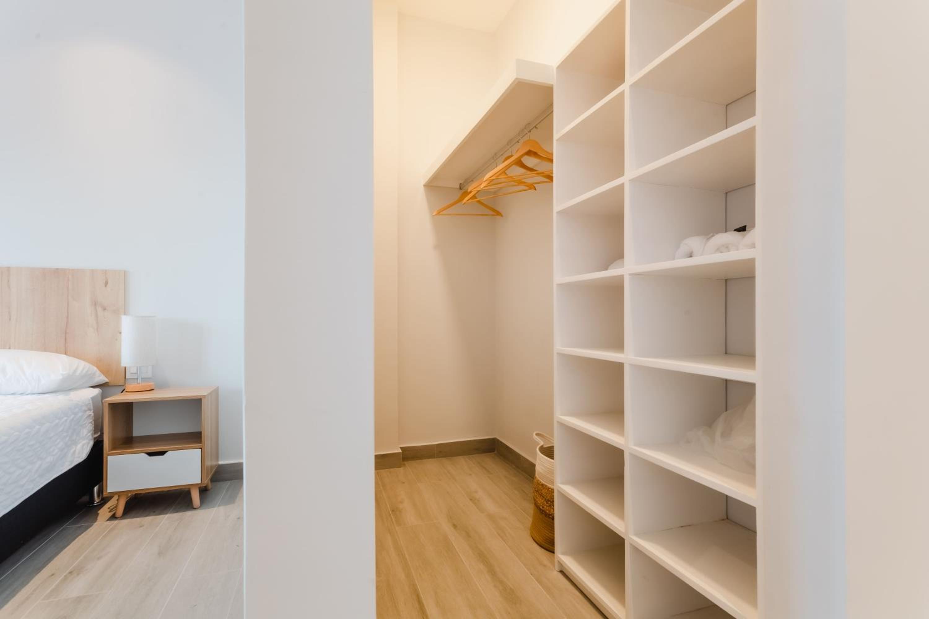 One-Bedroom Standard Apartment photo 1