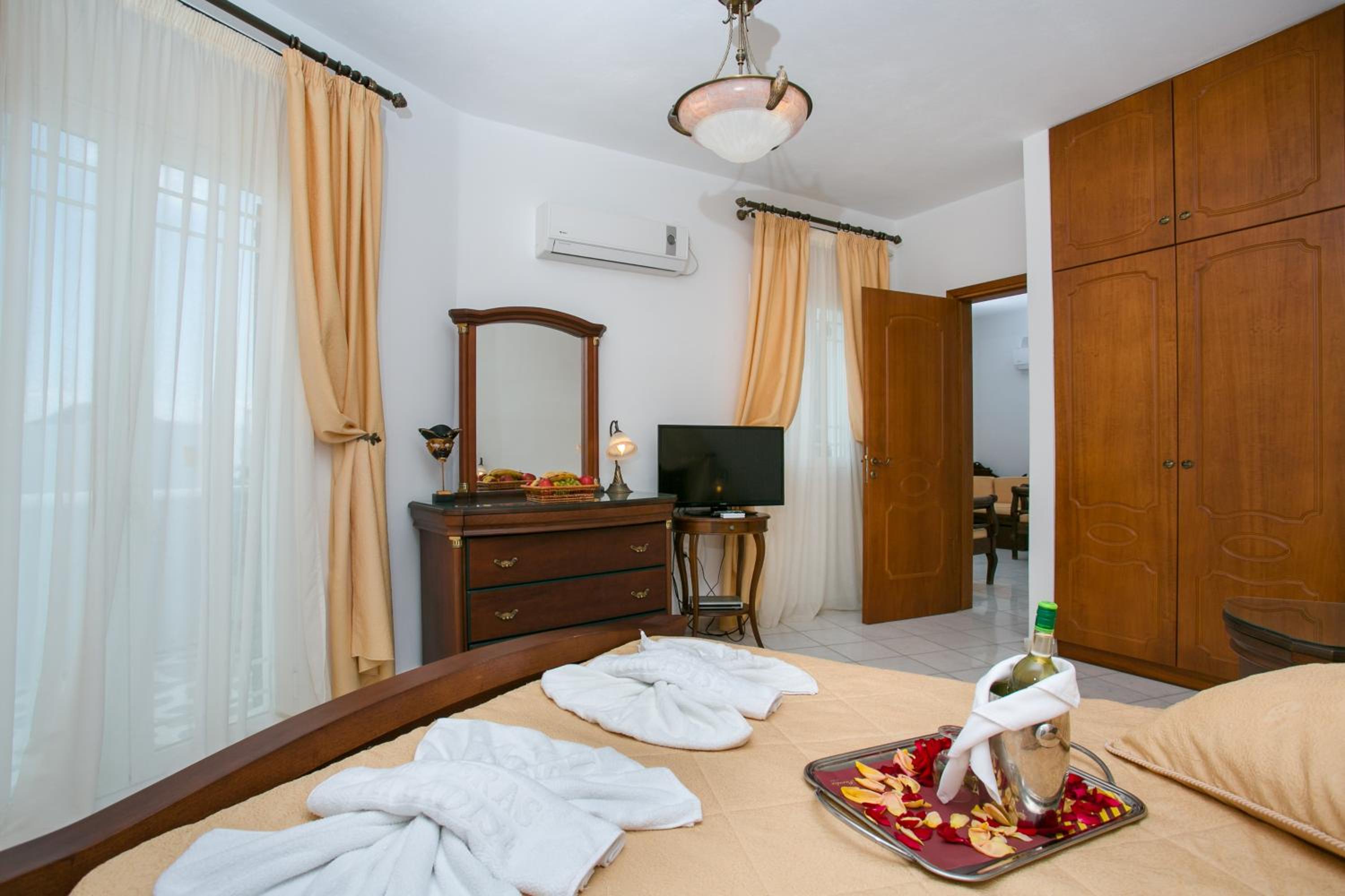 Junior Suite - Photo 7