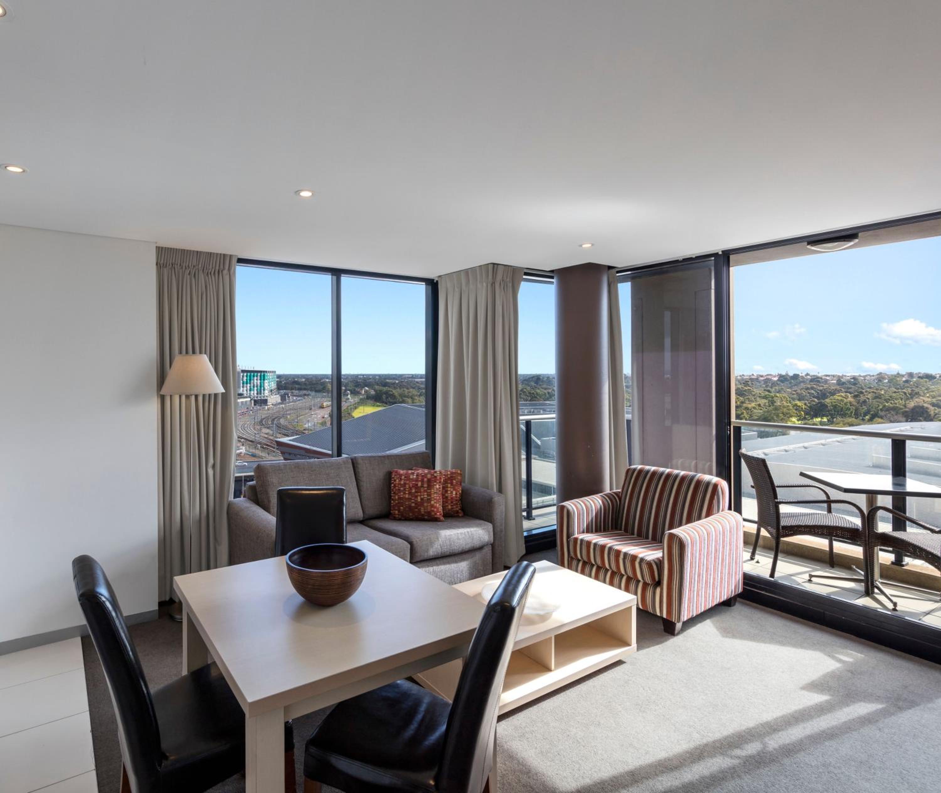 2 Bedroom Executive - Photo 3