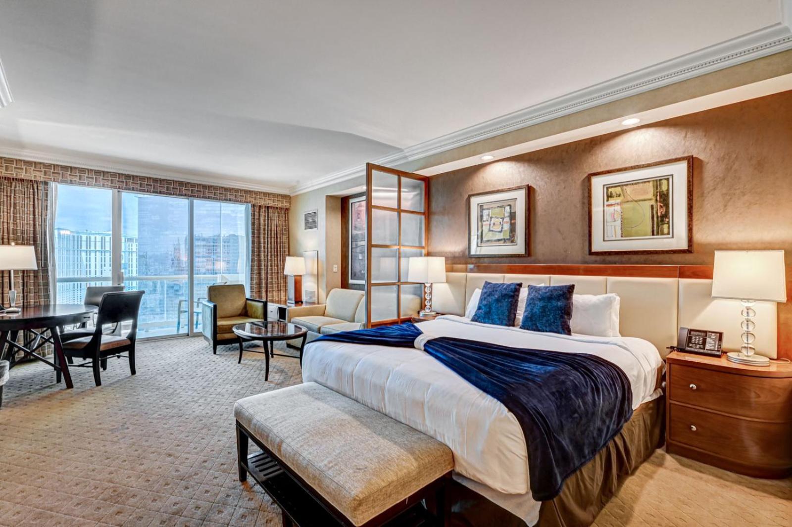 Suite with Pool View photo 1