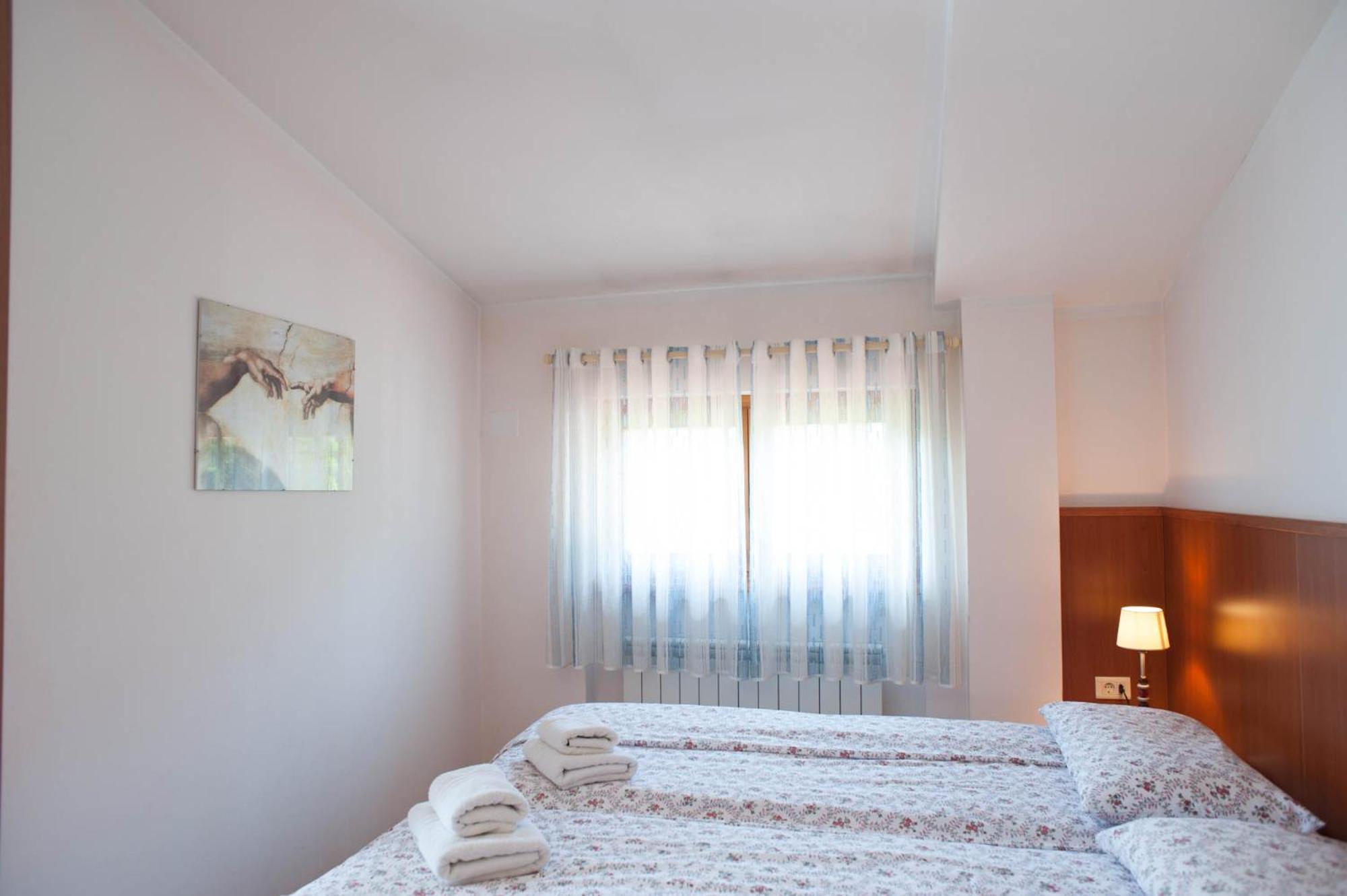 Deluxe Double or Twin Room with Garden View - Photo 16