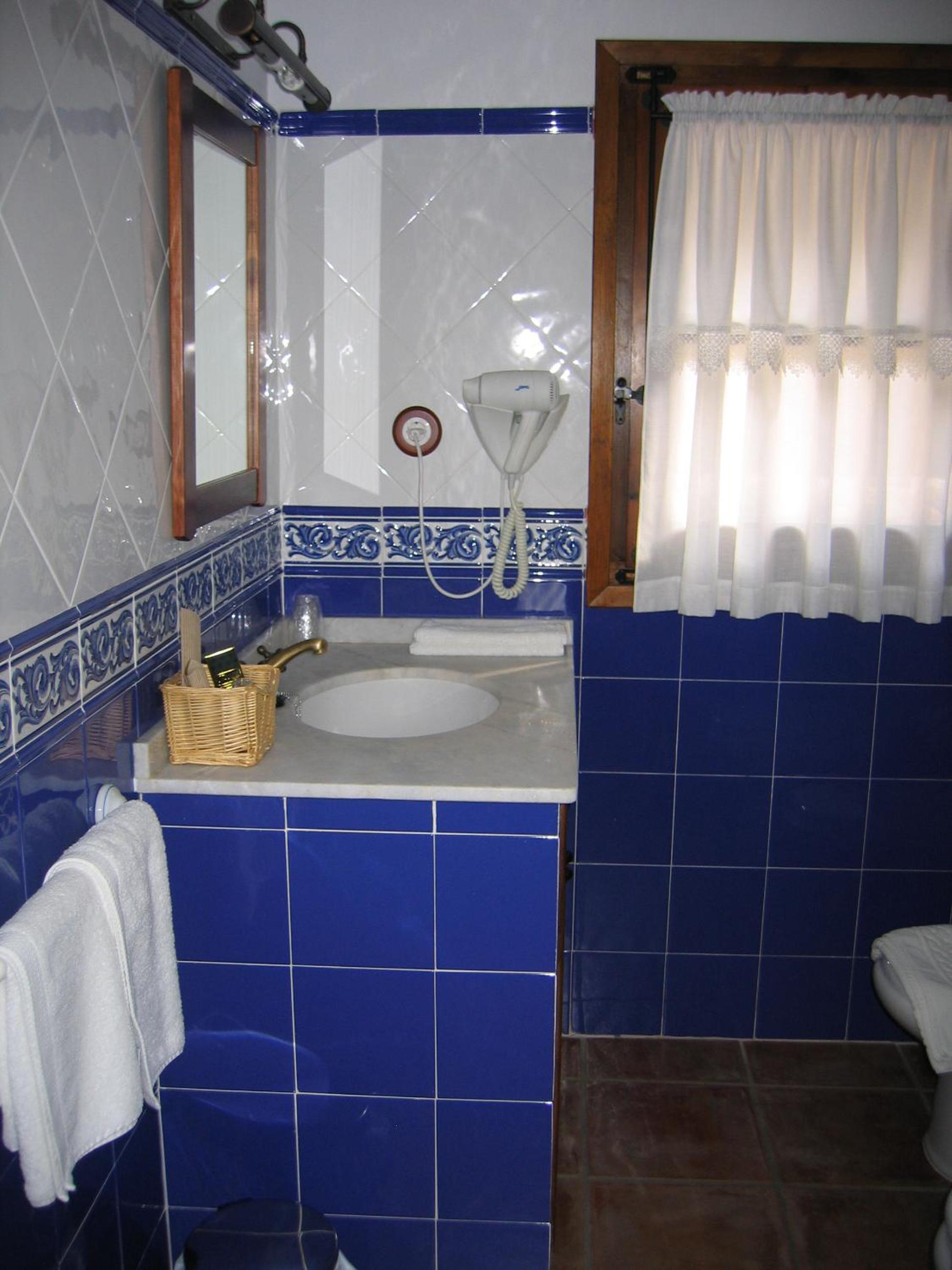 Double or Twin Room photo 2