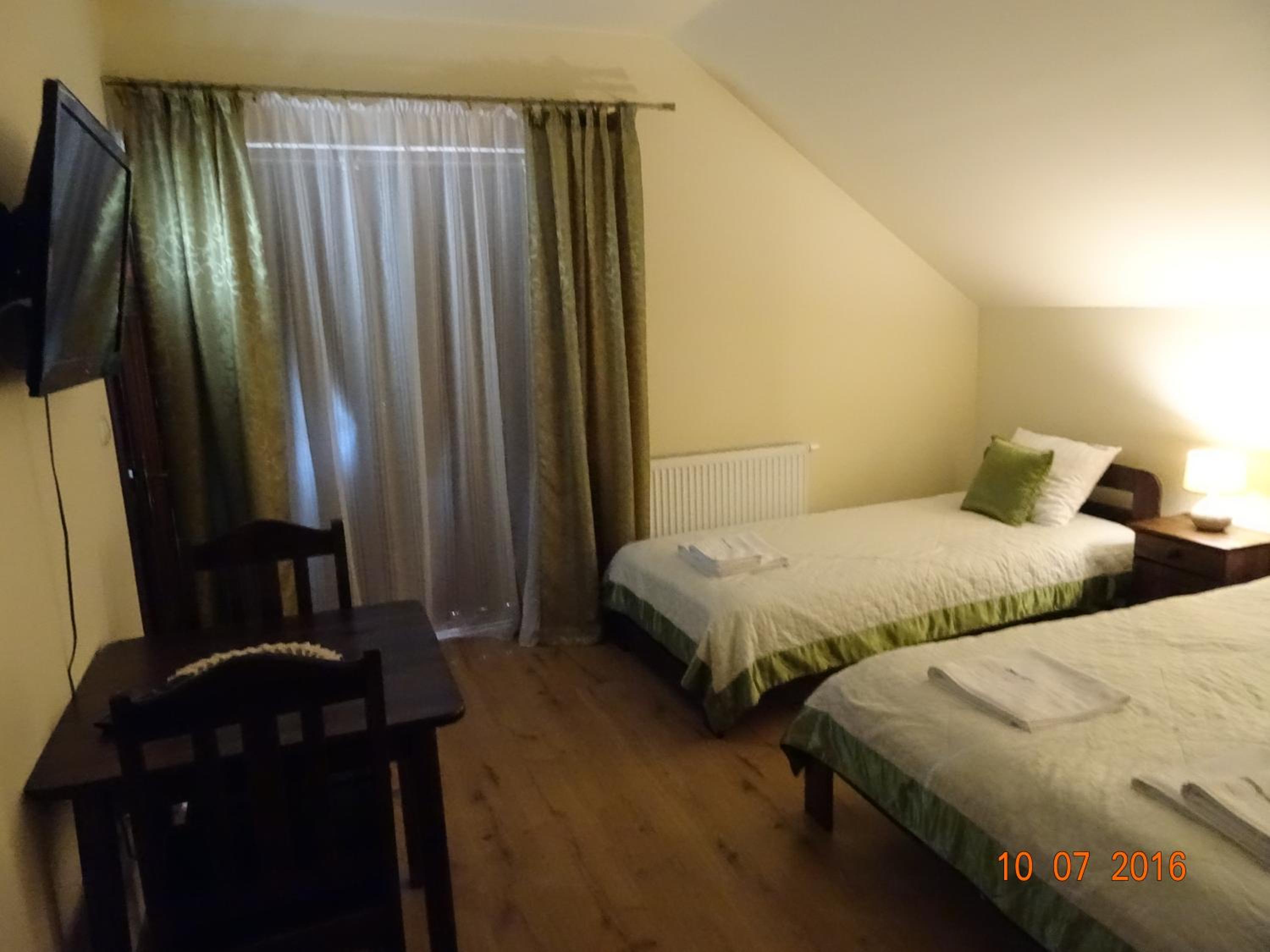 Family Room with Balcony photo 3