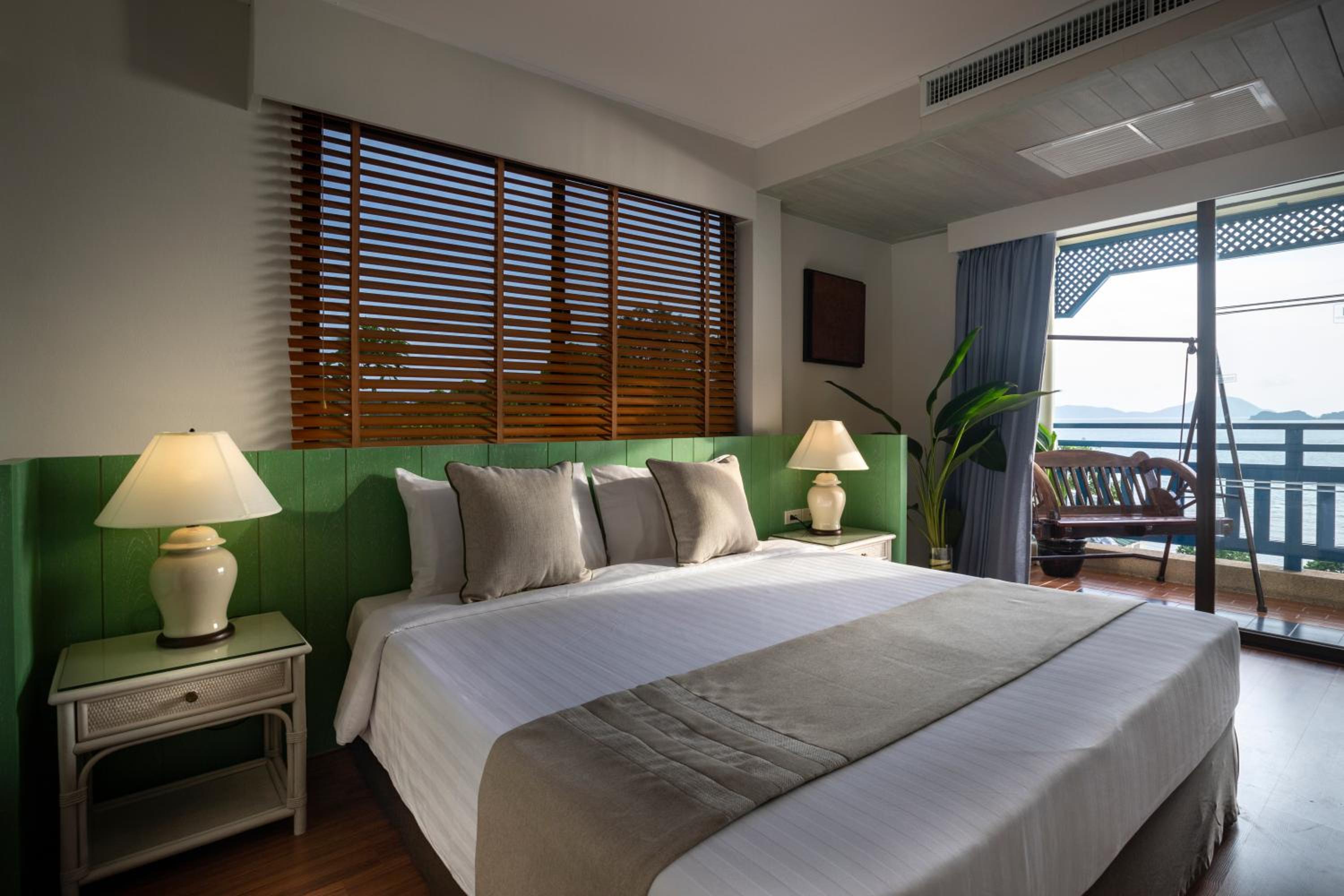 Two-Bedroom Suite - Photo 2