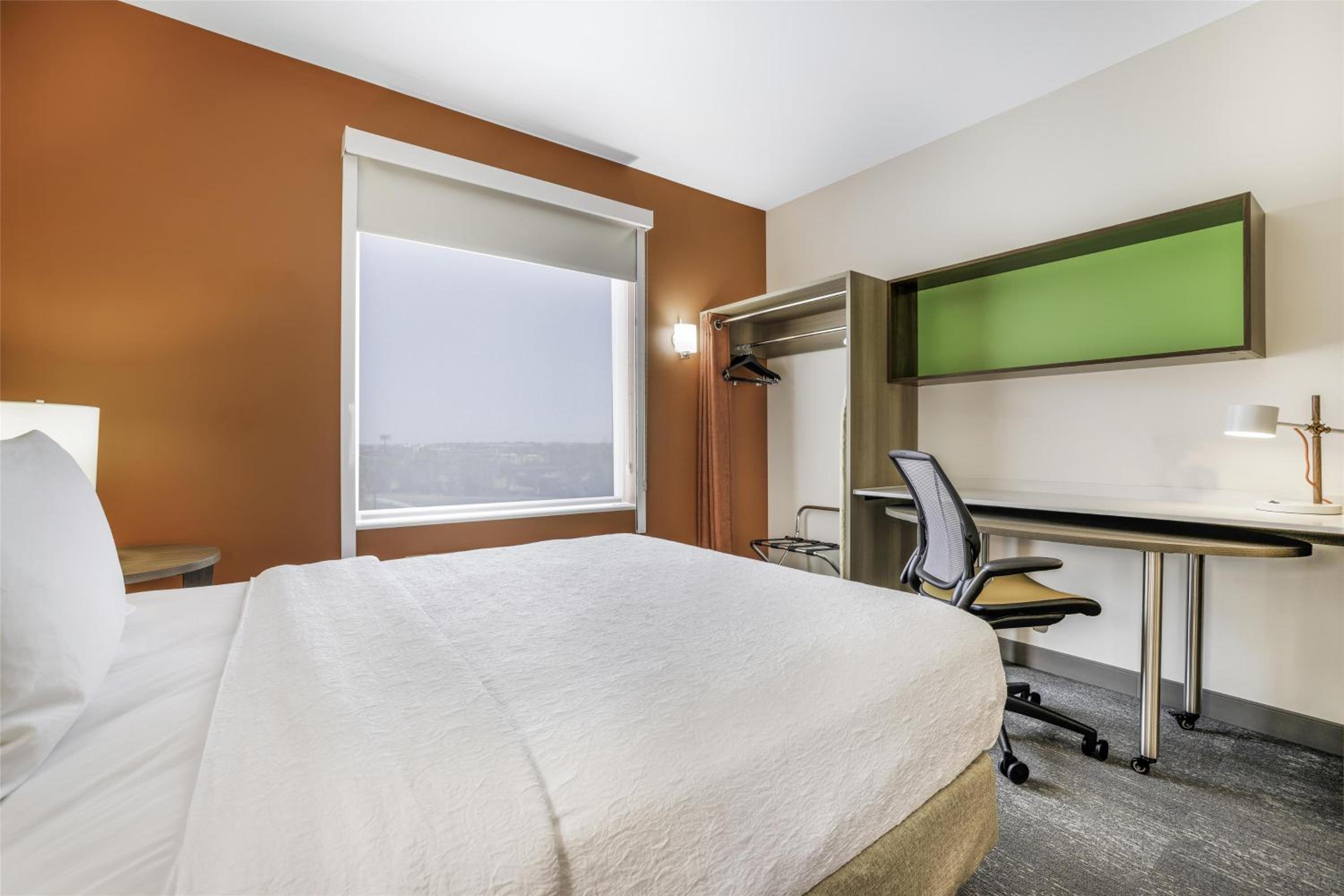 Queen Studio Suite