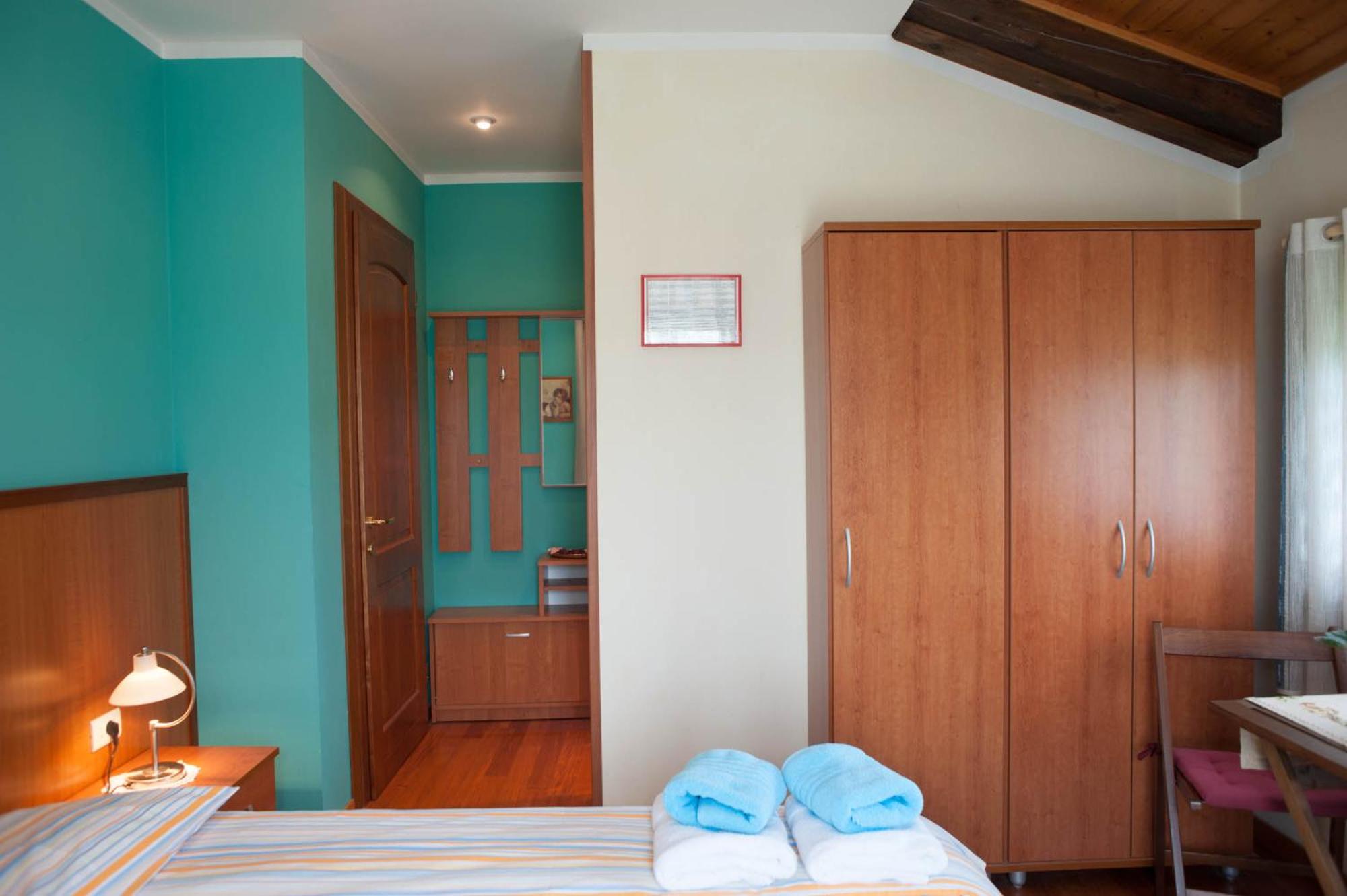 Double Room - Photo 19