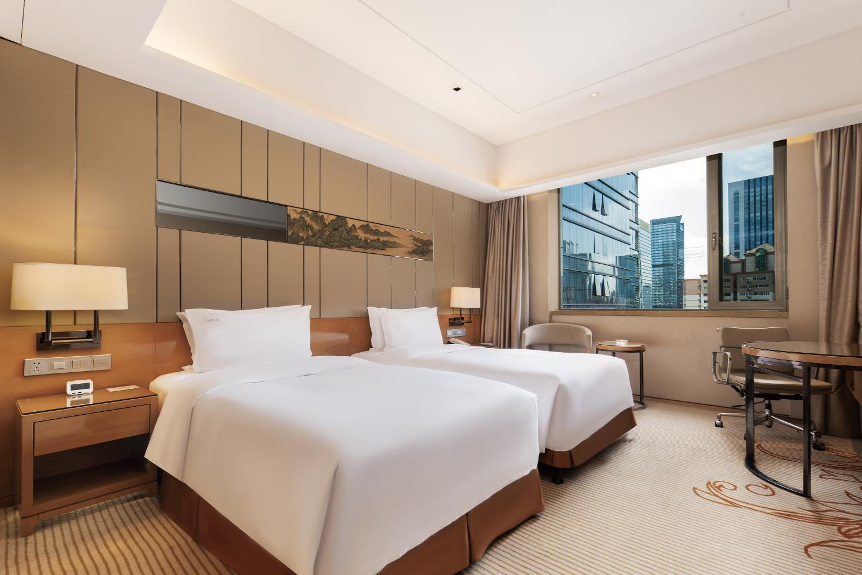 Standard Double Room with Lounge Access - High Floor - Photo 2