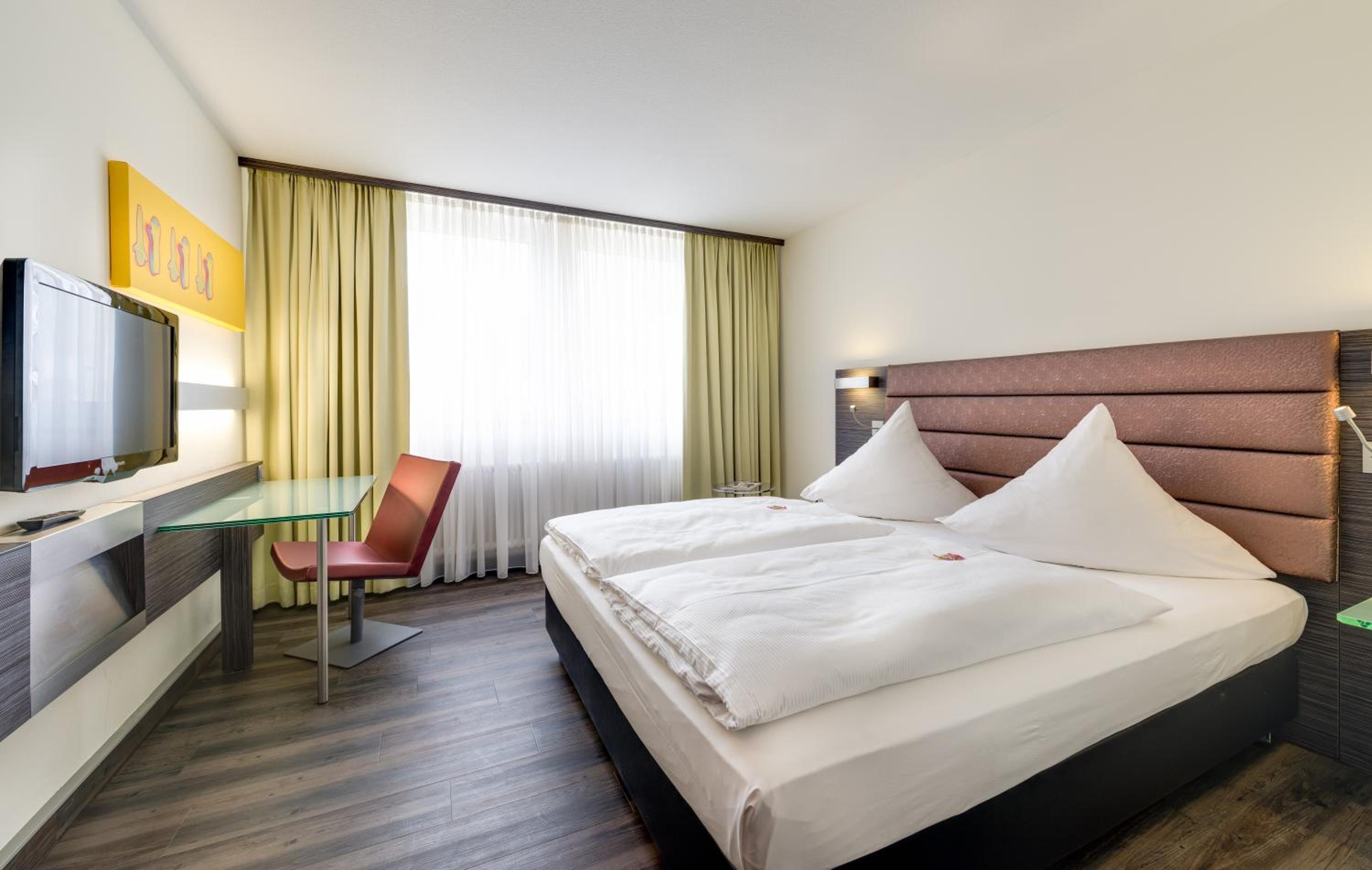 Double Room - Photo 6