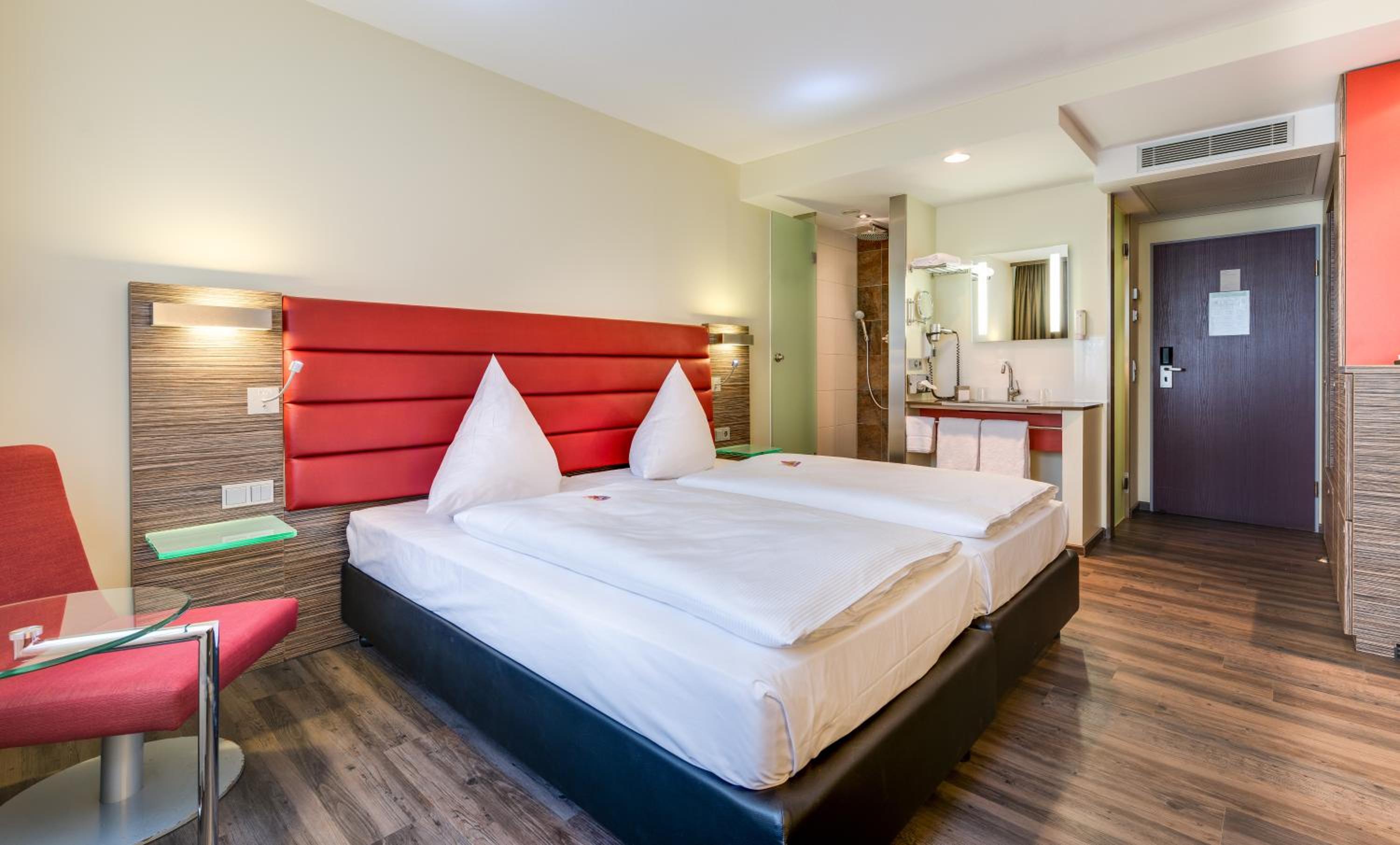 Double Room - Photo 4
