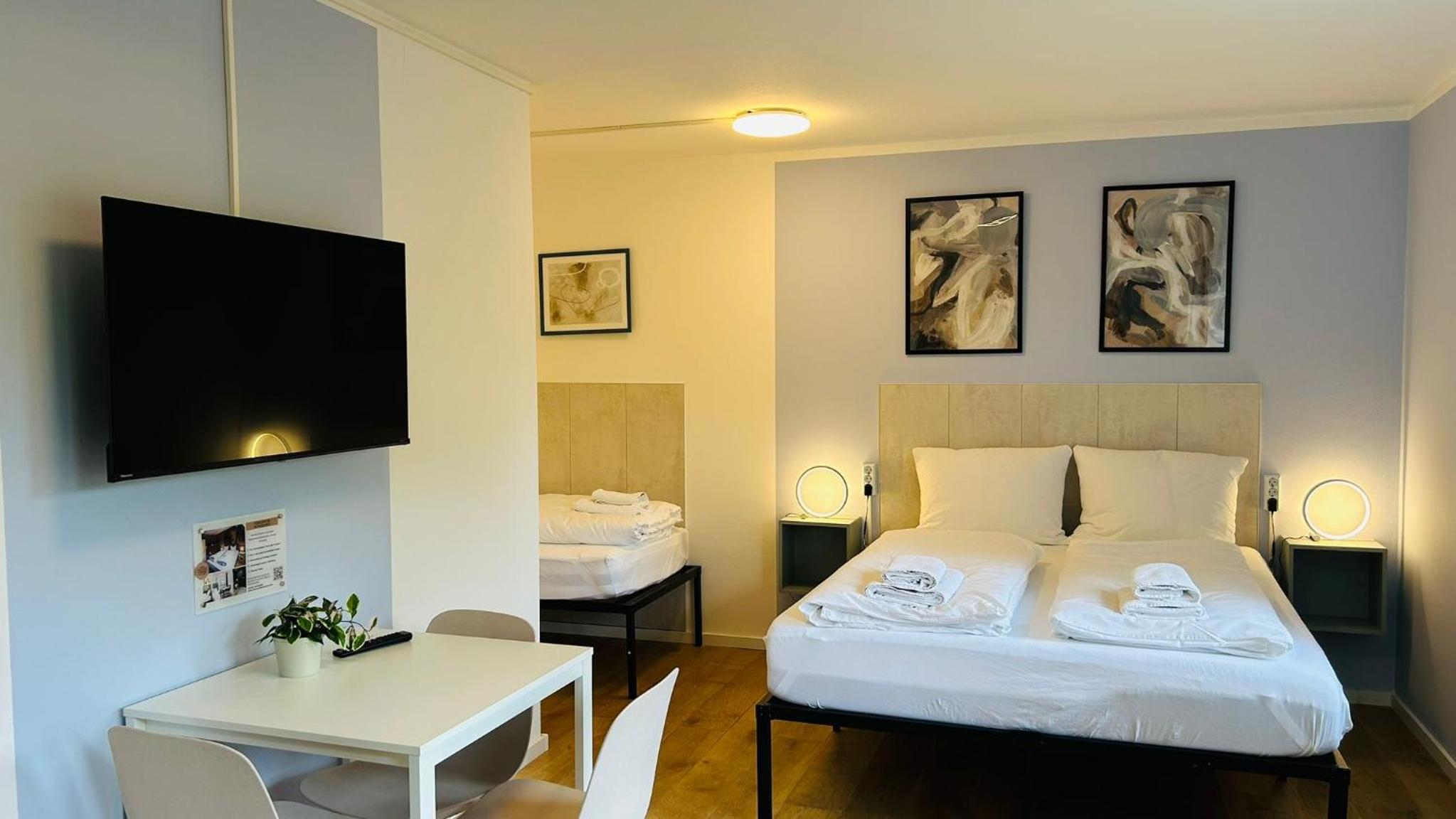 One-Bedroom Apartment with Balcony photo 1