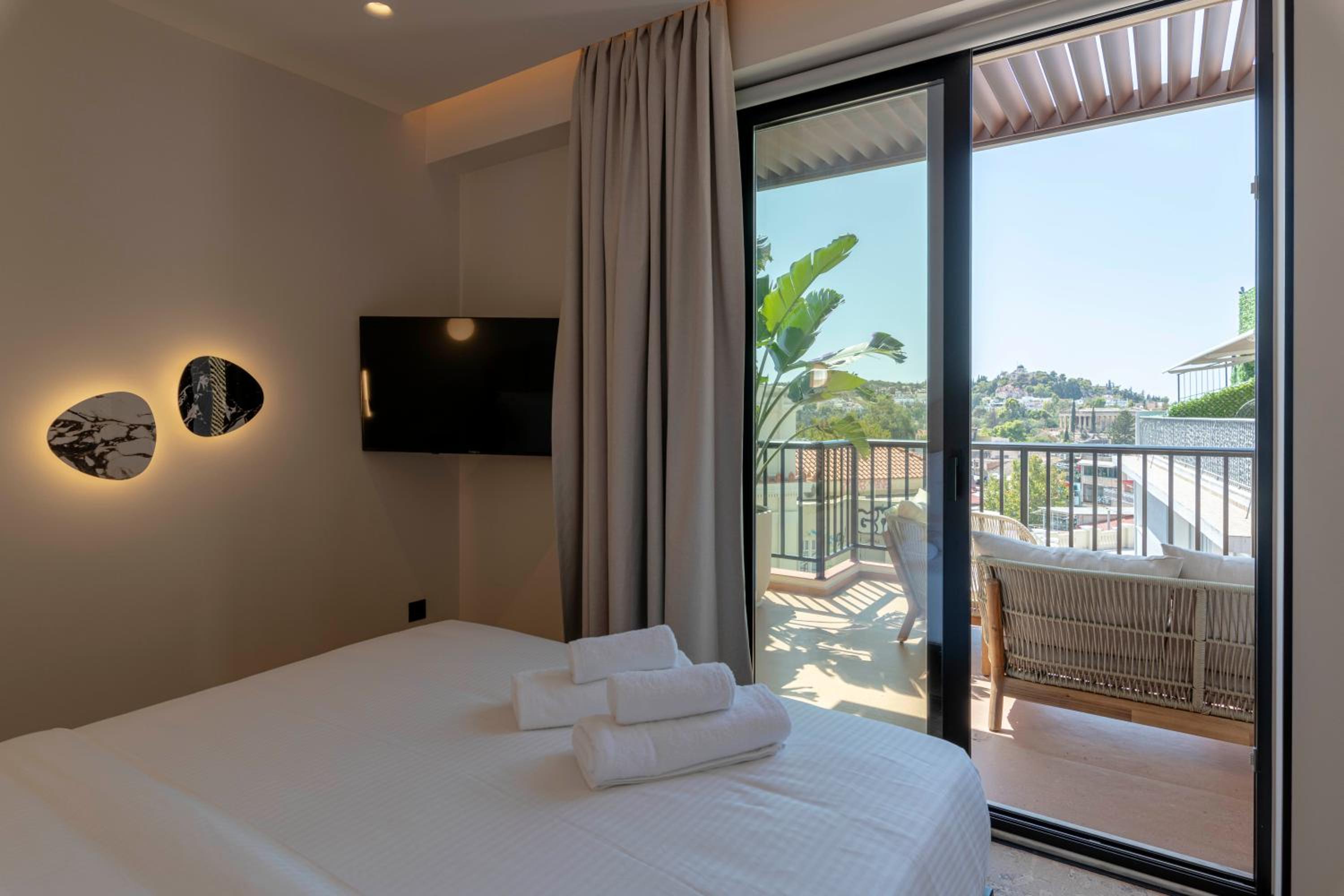 Deluxe Suite with Acropolis View photo 1