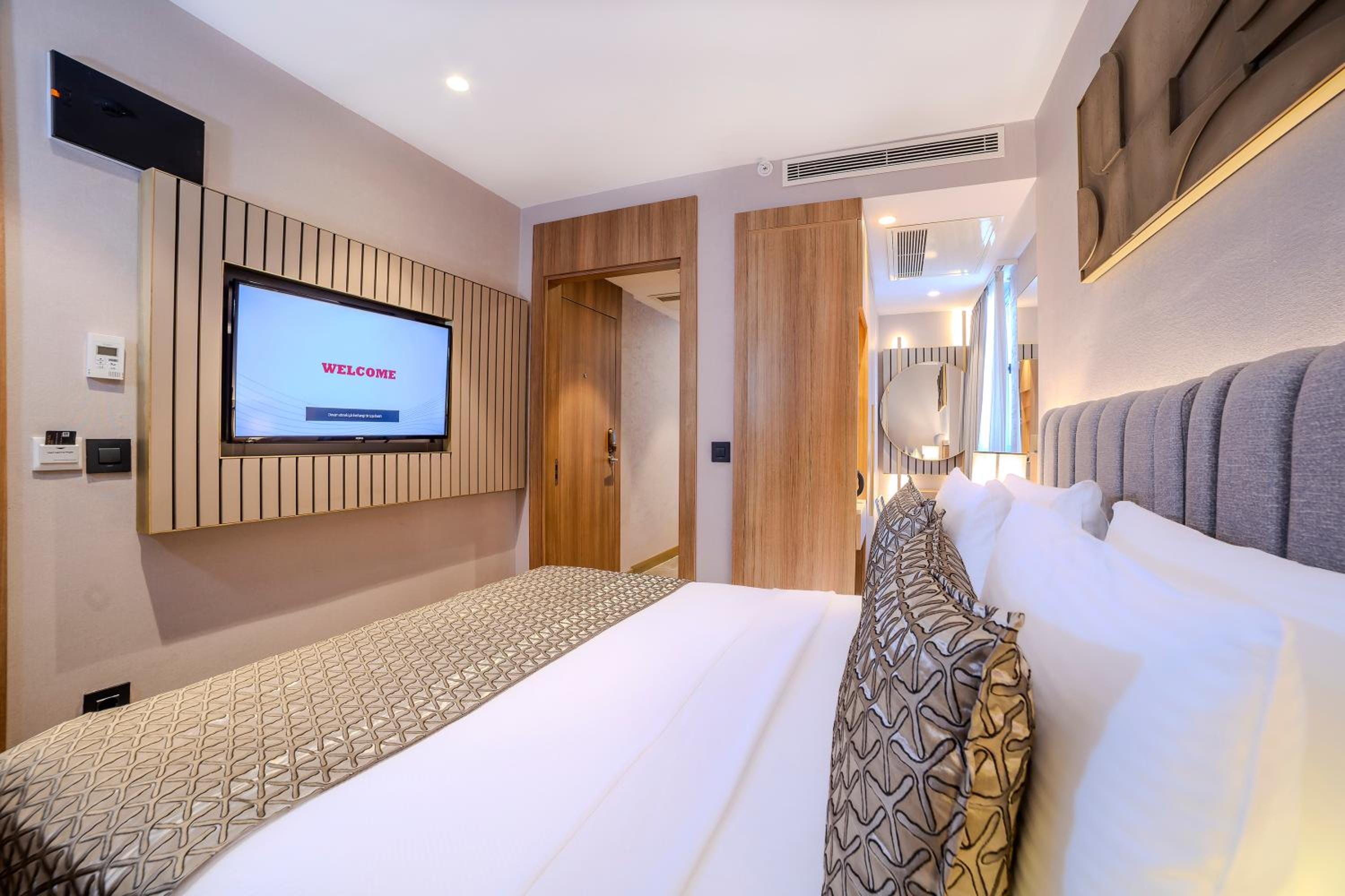 Budget Double Room photo 1