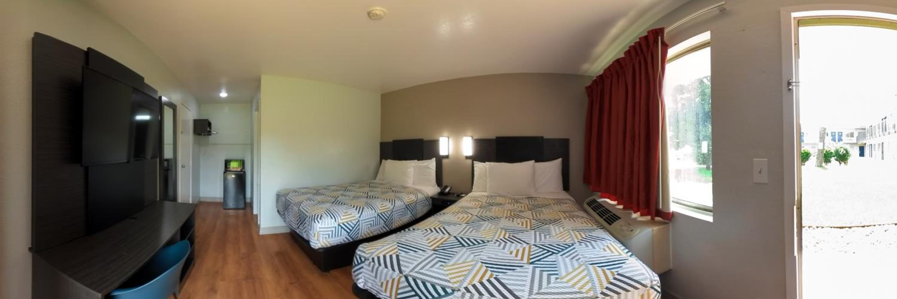 Duplex Quadruple Room - Photo 1