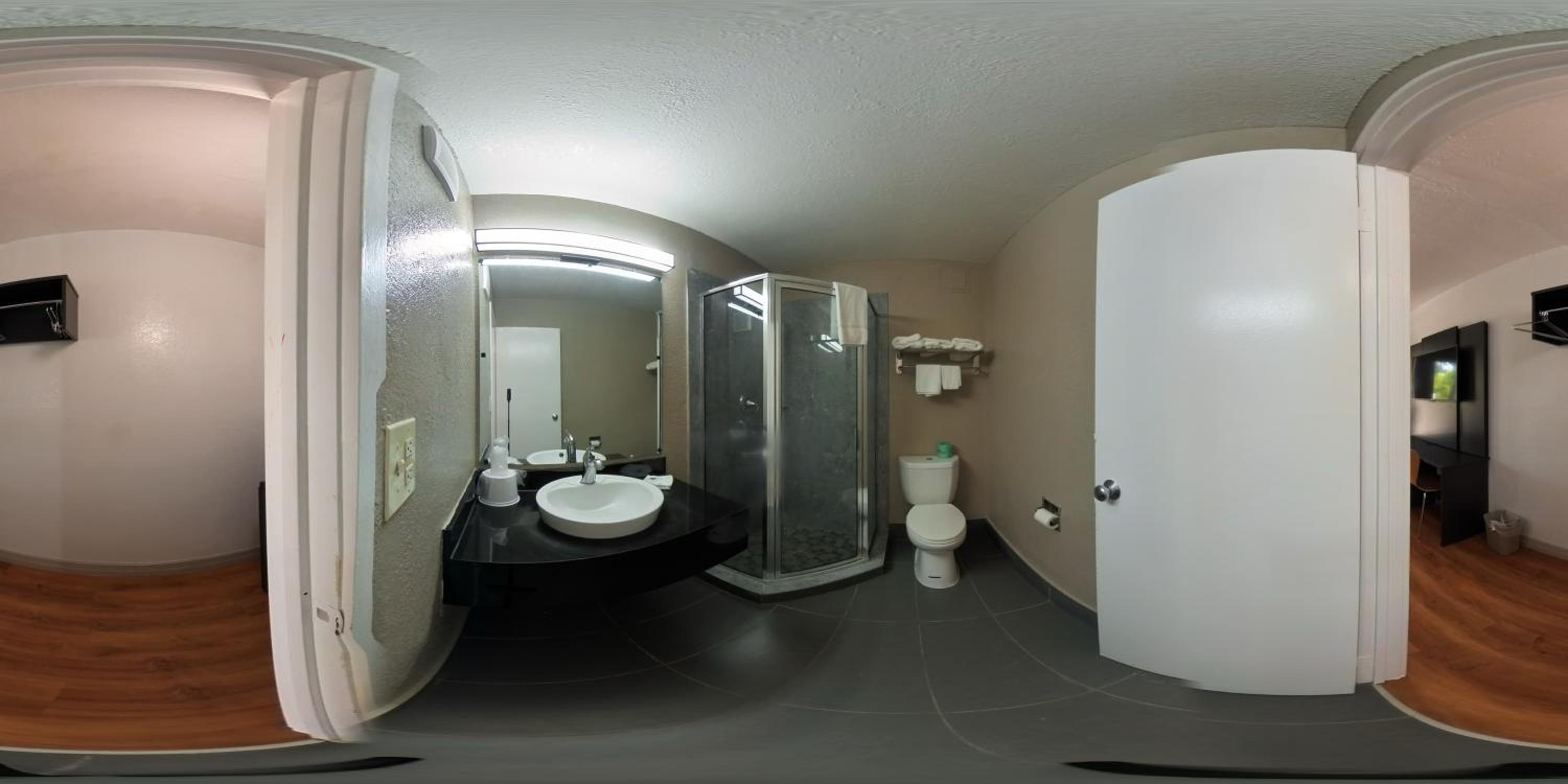 Duplex Quadruple Room - Photo 2