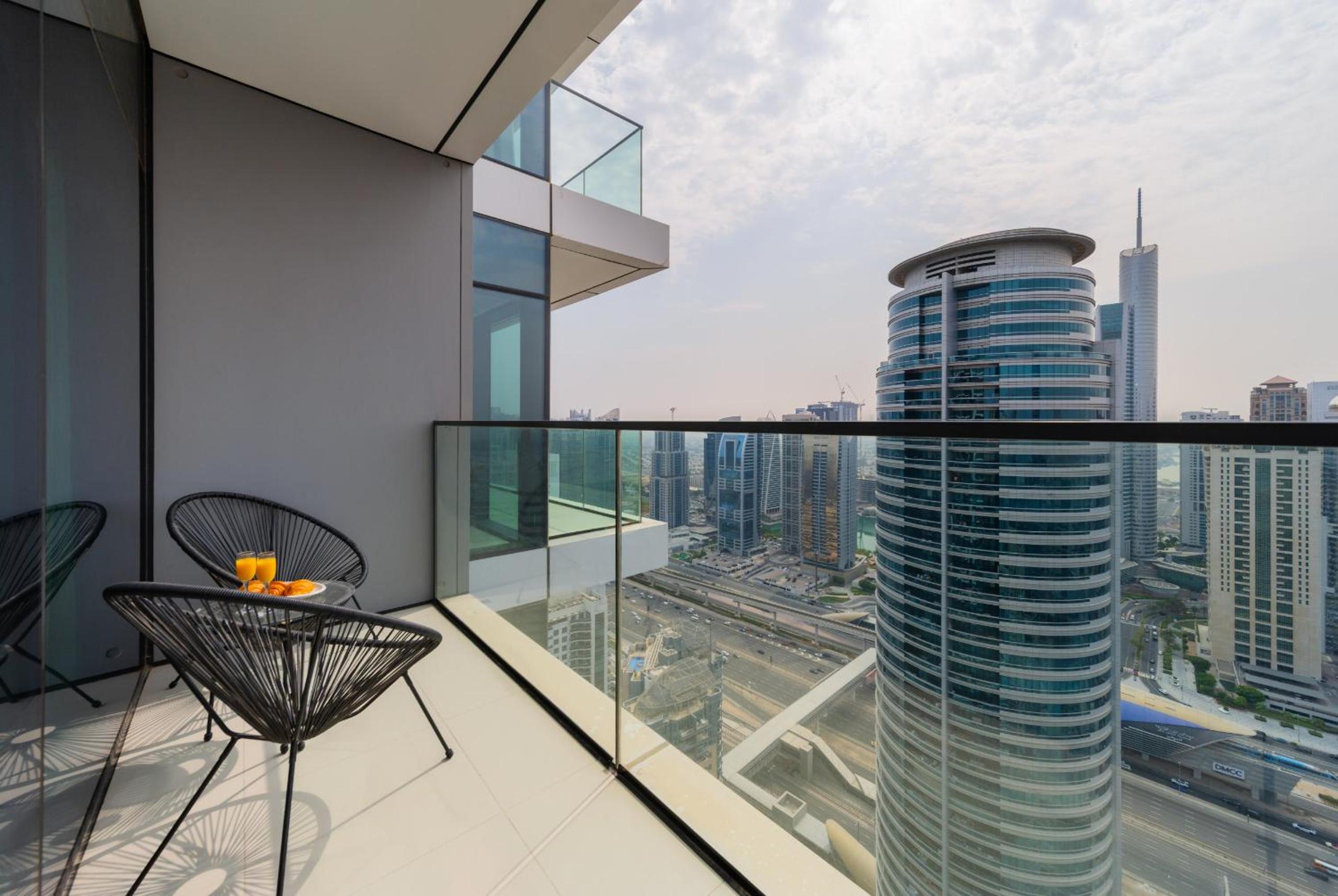 Two-Bedroom Deluxe Apartment with Harbor View photo 1