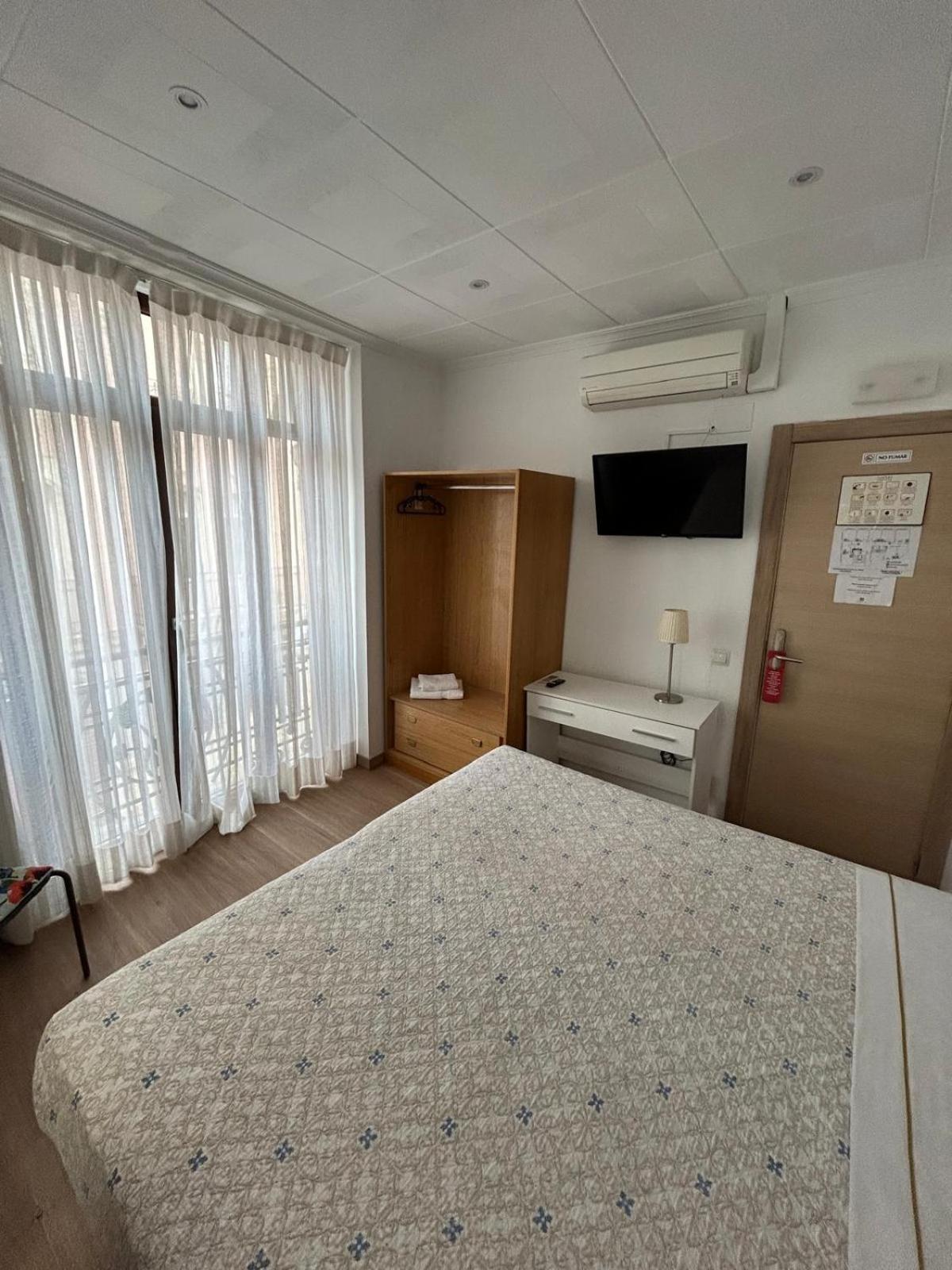 Economy Twin Room
