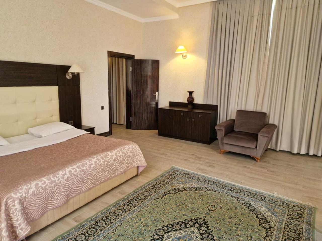 Deluxe Bungalow